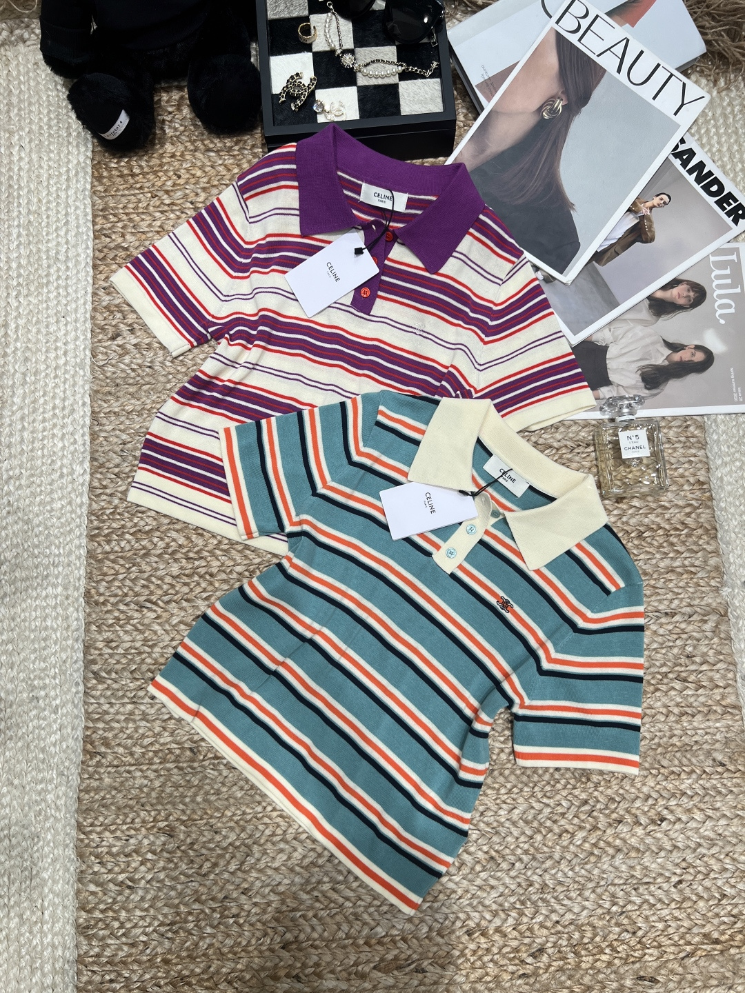 NO:875124,——CELIN*——2026 new summer striped short-sleeved Polo sweater, contrasting color design is super eye-catching, retro and full of vitality!  Logo embroidery on the chest is low-key and recognizable, size SML, celine, T-shirt,19860909——CELIN*——2026夏季新款条纹短袖Polo针织衫,撞色设计超吸睛,复古又活力满满！胸前Logo刺绣低调有辨识度,码数SML,,celine,T-shirt,,Women's clothing