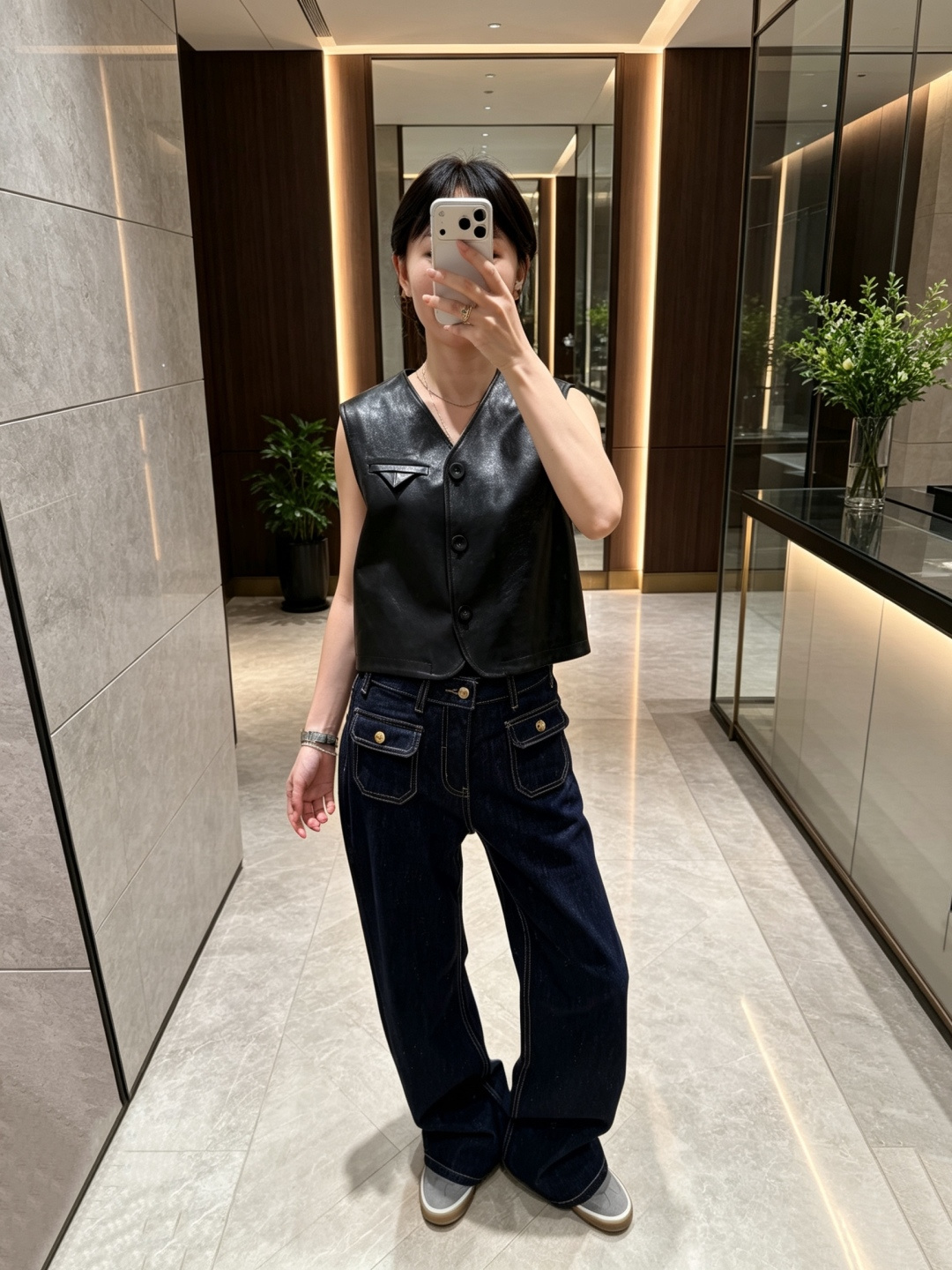 NO:926948,,,19860909,,,Women's clothing