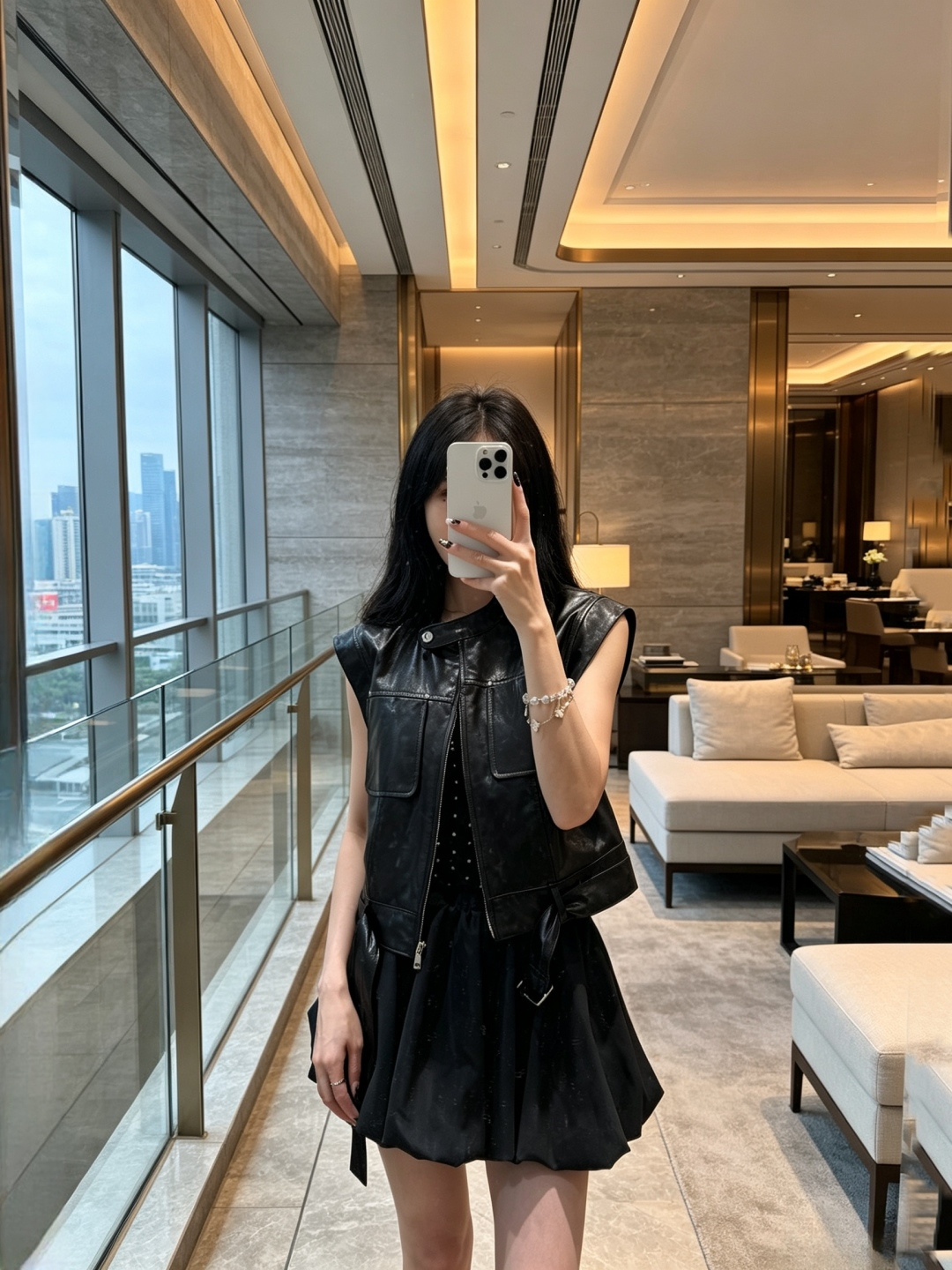 NO:934439,,,19860909,,,Women's clothing