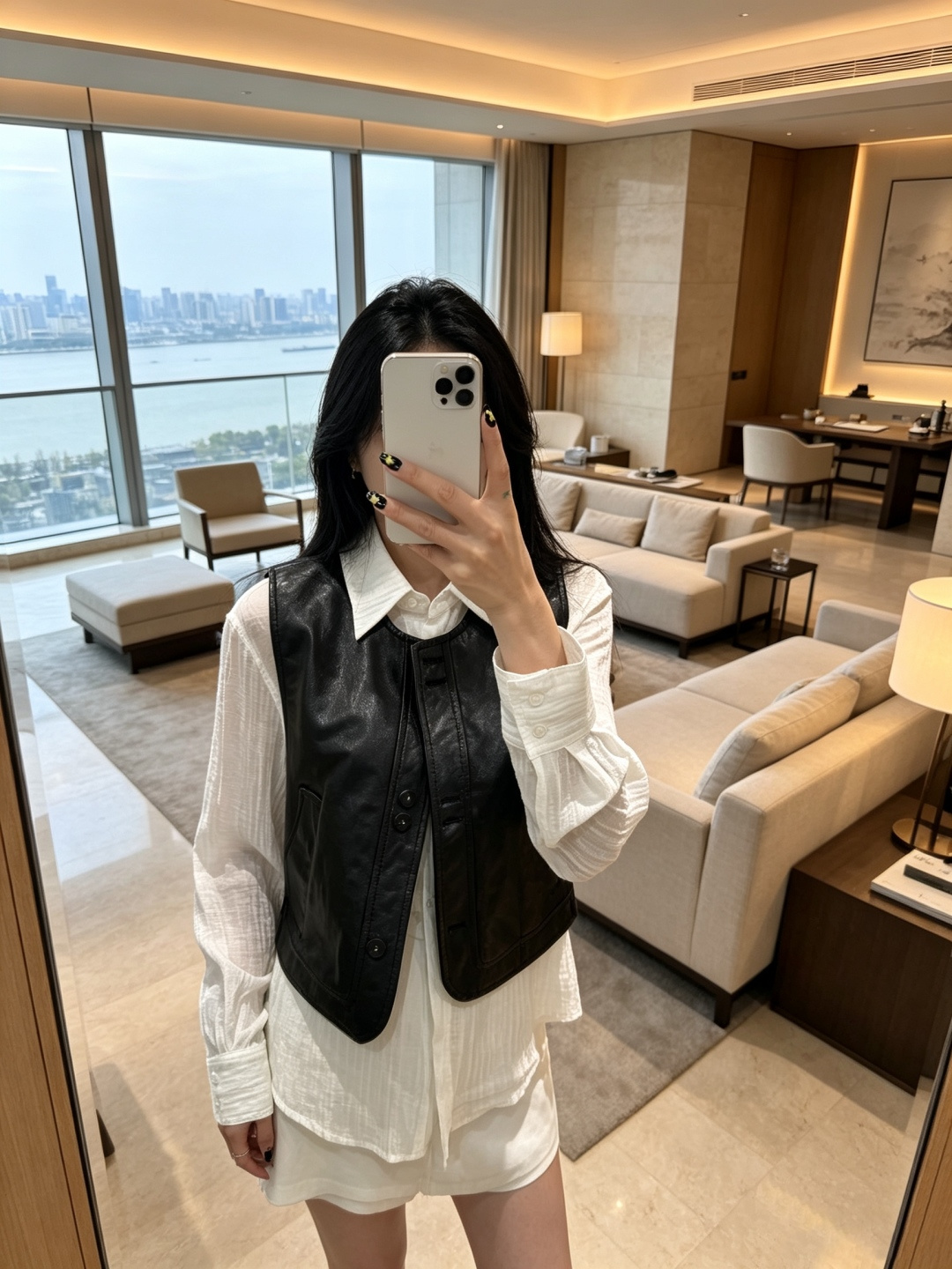 NO:949484,,,19860909,,,Women's clothing
