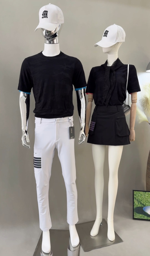 Women's Golf Outfit Set: Short Sleeve Top and Mini Skirt - Slim Fit 1 Women's Golf Outfit Set: Short Sleeve Top and Mini Skirt - Slim Fit