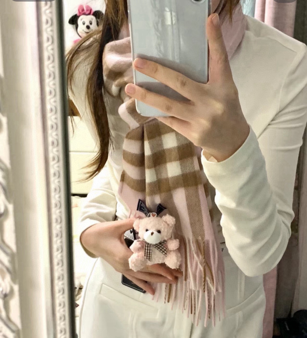 Burberry 芯片版 山羊绒 塔尖牛 货：皇室殿堂级的 格围巾‼