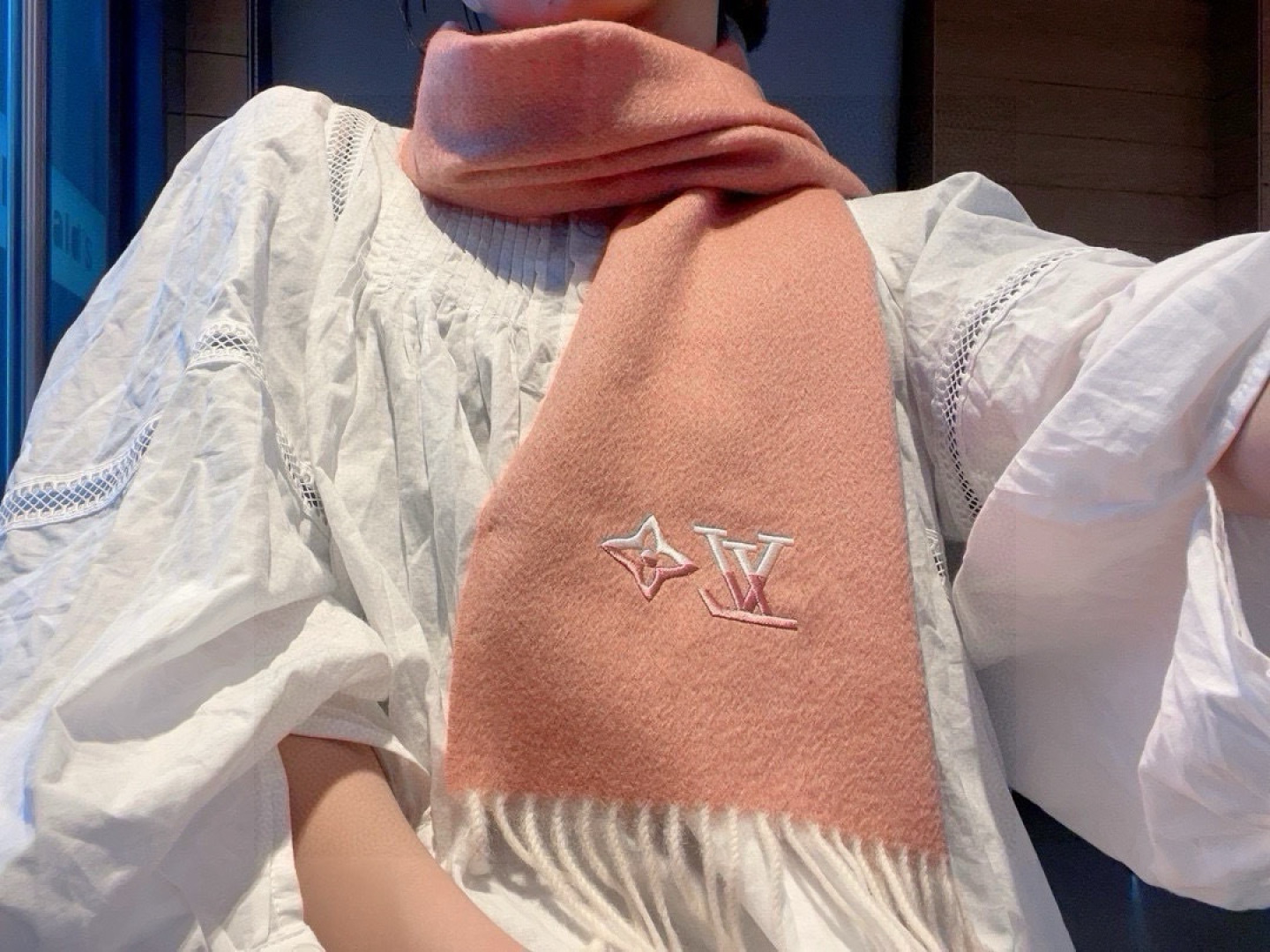 Louis Vuitton Louis Vuitton 【刺绣羊绒围巾】怒赞自留 难得的高端男款 家属福利 L非常正的男士围巾~面料大爱