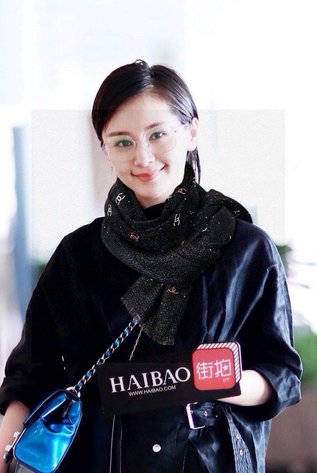 上新🌟 会发光发亮的围巾 💄💋新款客供银线💖羊绒面料长巾 😘美翻了[流泪]御用殿堂级极‼新款专柜在售 纯