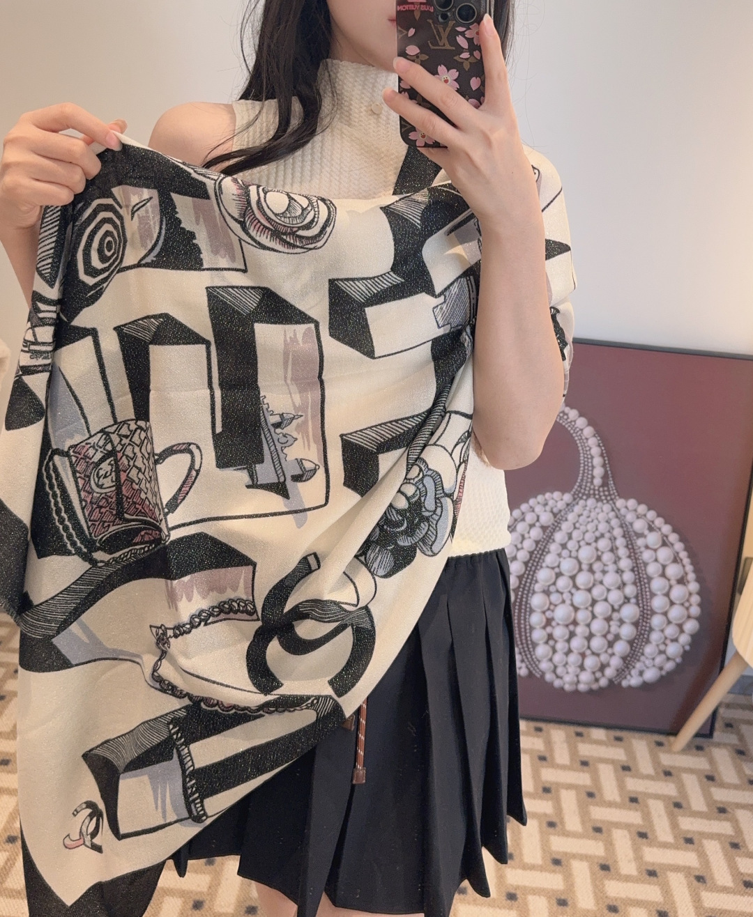 上新❤️超级有腔调！！！巨巨巨巨美的闪光女神】谁懂这种秋冬调性的美啊？！！！这款小香披肩也是我疯狂喜欢的