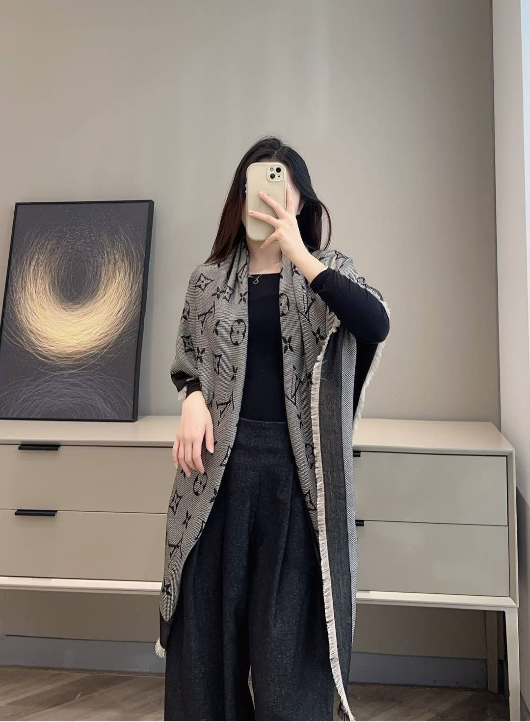 【Lv质感好牛，超赞小披肩~！】手感巨NB，蓬松柔软，奢华有质感！！尺寸规格：120cm*120cm，7