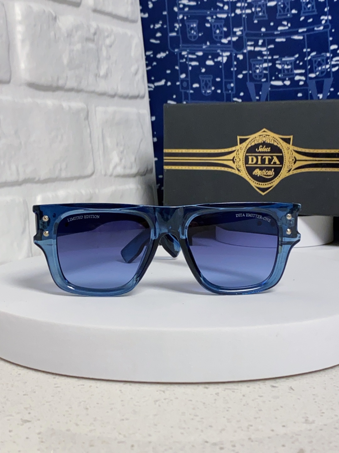  DITA 蒂塔 新款高定款 欧美高端男女方框显瘦简约太阳眼欧洲站明星开车墨镜 男女通用 