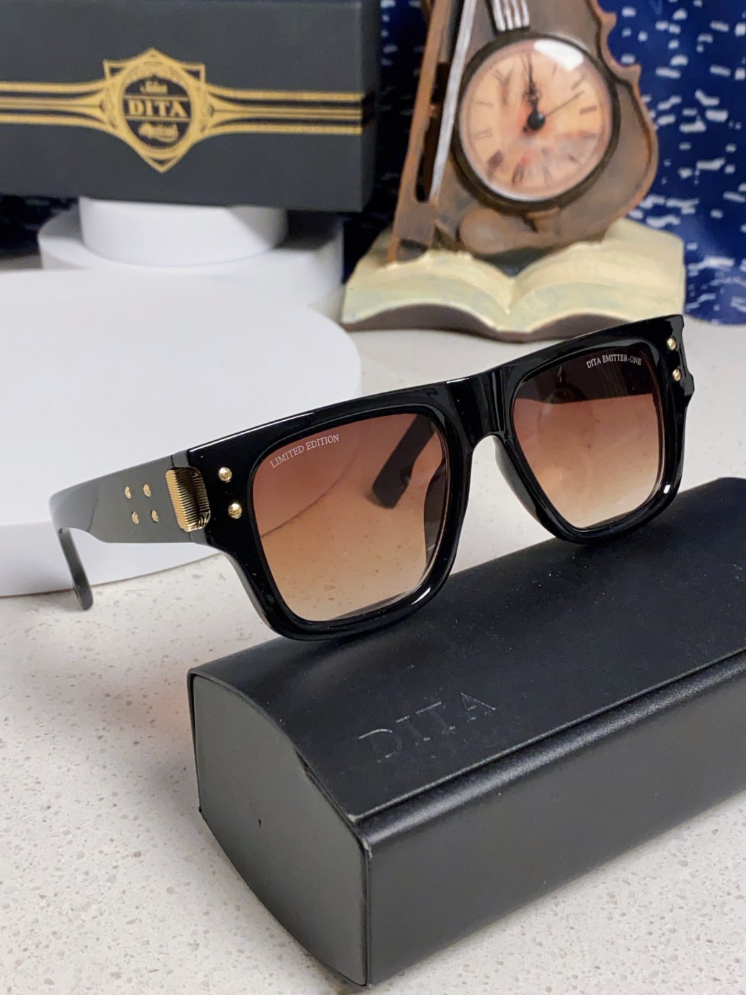 DITA 蒂塔 新款高定款 欧美高端男女方框显瘦简约太阳眼欧洲站明星开车墨镜 男女通用 