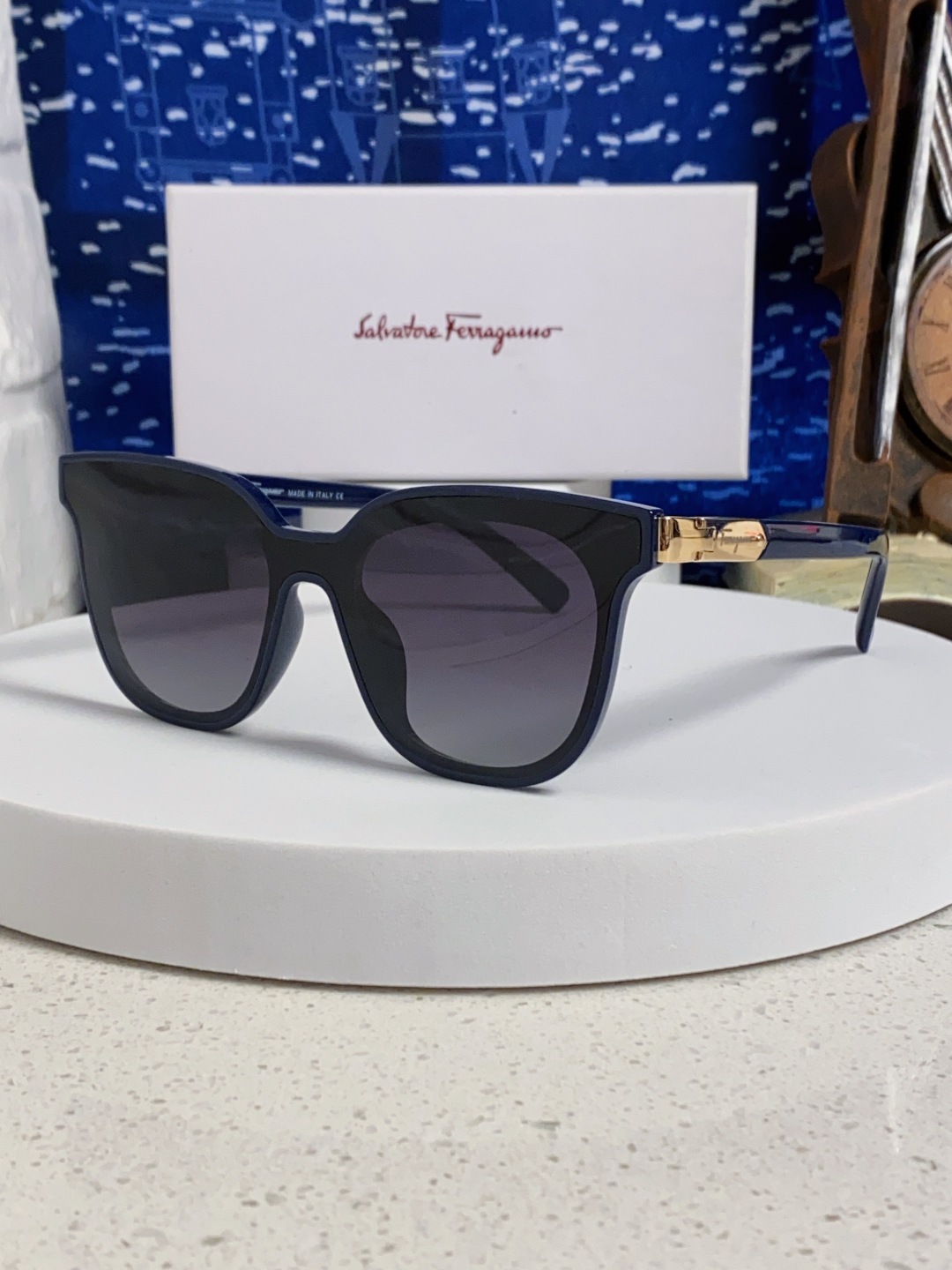  Ferragamo菲拉格慕 2025夏季新款 黑超墨镜经典时尚街拍太阳镜 简约百搭欧美 男女通用