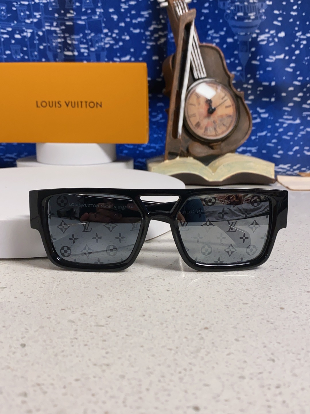 LouisVuitton路易威登 2025款欧美高端女士 方框显瘦休闲太阳眼欧洲站网红旅游防晒墨镜