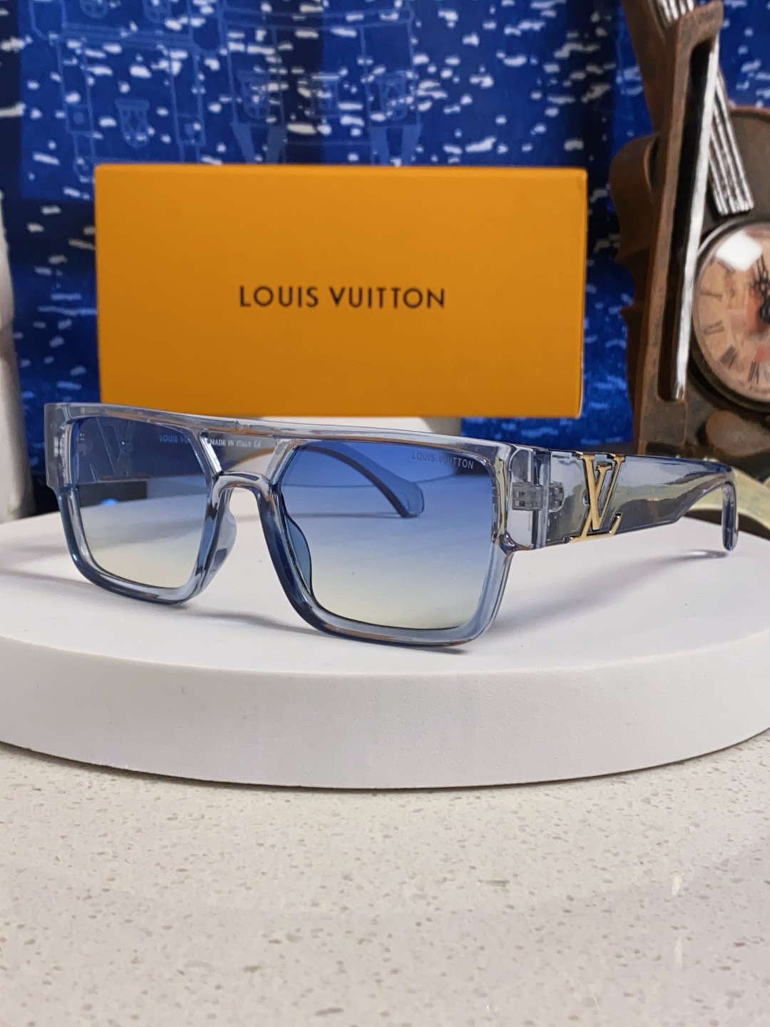 LouisVuitton路易威登 2025款欧美高端女士 方框显瘦休闲太阳眼欧洲站网红旅游防晒墨镜