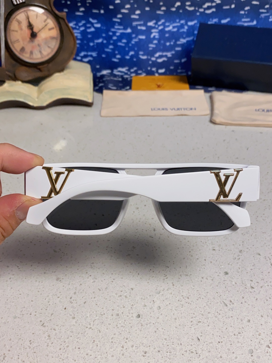 LouisVuitton路易威登 2025款欧美高端女士 方框显瘦休闲太阳眼欧洲站网红旅游防晒墨镜