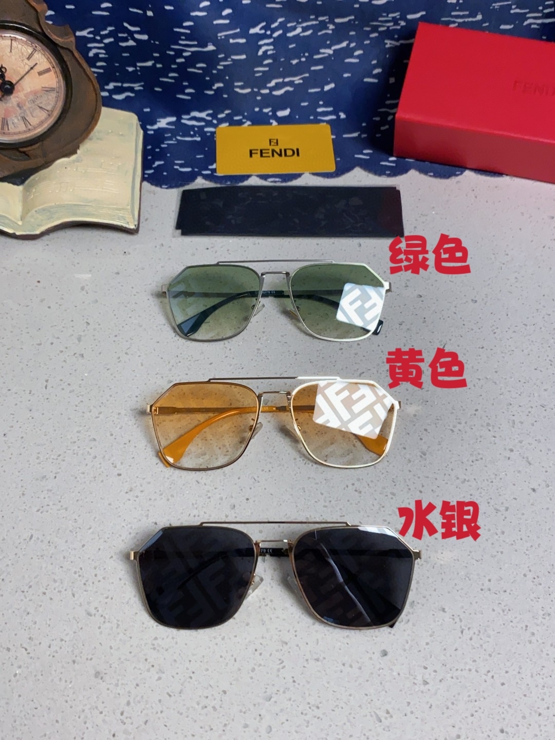  Fendi芬迪 2025新款字母墨镜 欧美时尚太阳镜轻型个性框架时尚墨镜 双F经典印花 男女通用
