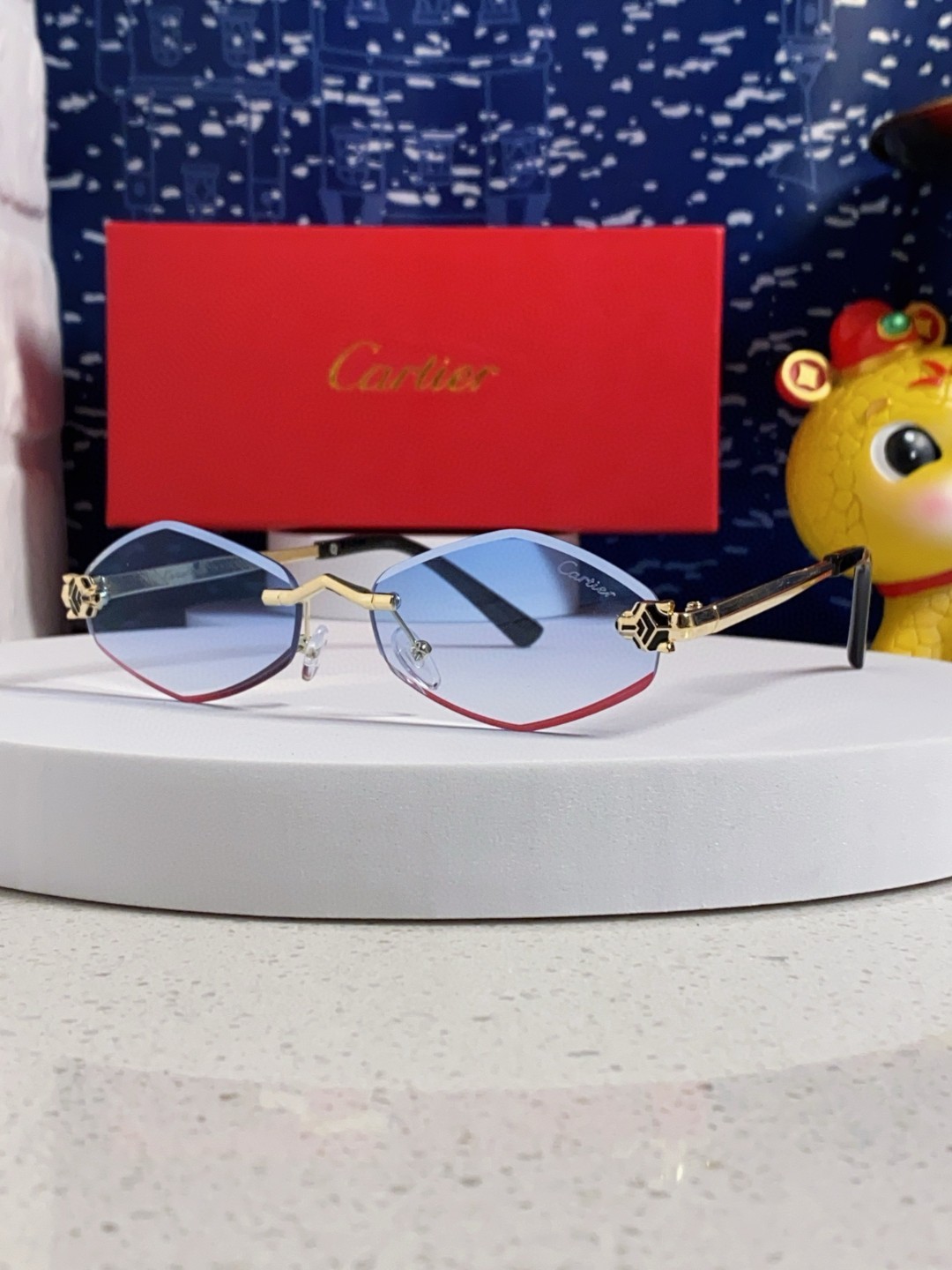Cartier卡地亚 2025新款时尚复古个性舒适 前卫CT0443S太阳镜 墨镜高质感潮 金属无框豹子