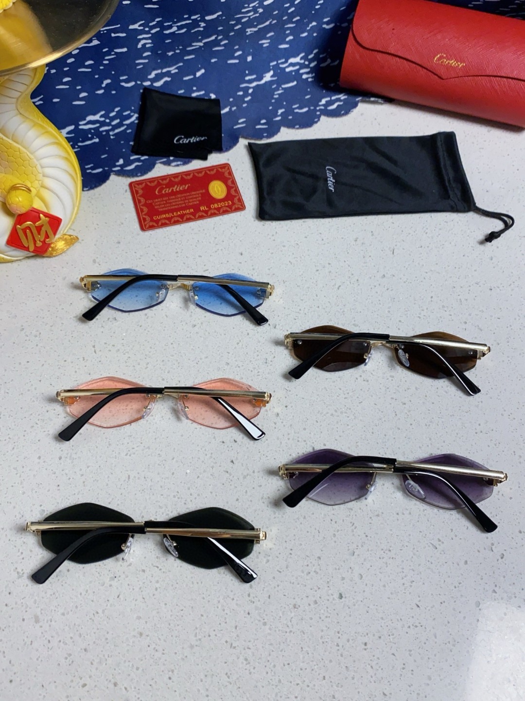 Cartier卡地亚 2025新款时尚复古个性舒适 前卫CT0443S太阳镜 墨镜高质感潮 金属无框豹子