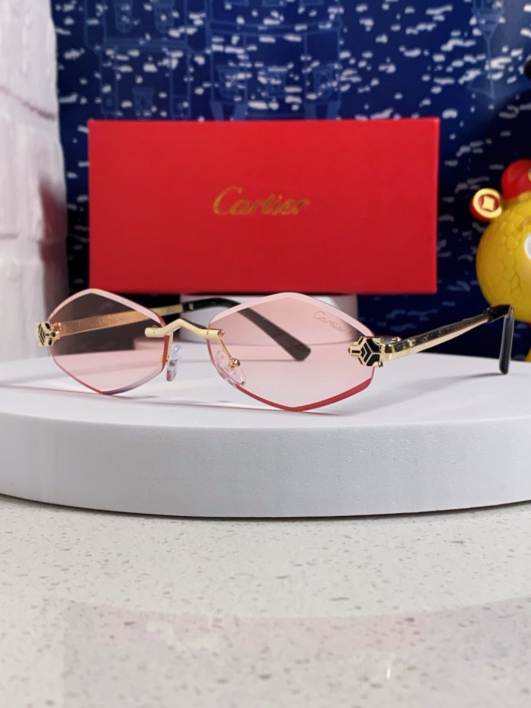 Cartier卡地亚 2025新款时尚复古个性舒适 前卫CT0443S太阳镜 墨镜高质感潮 金属无框豹子