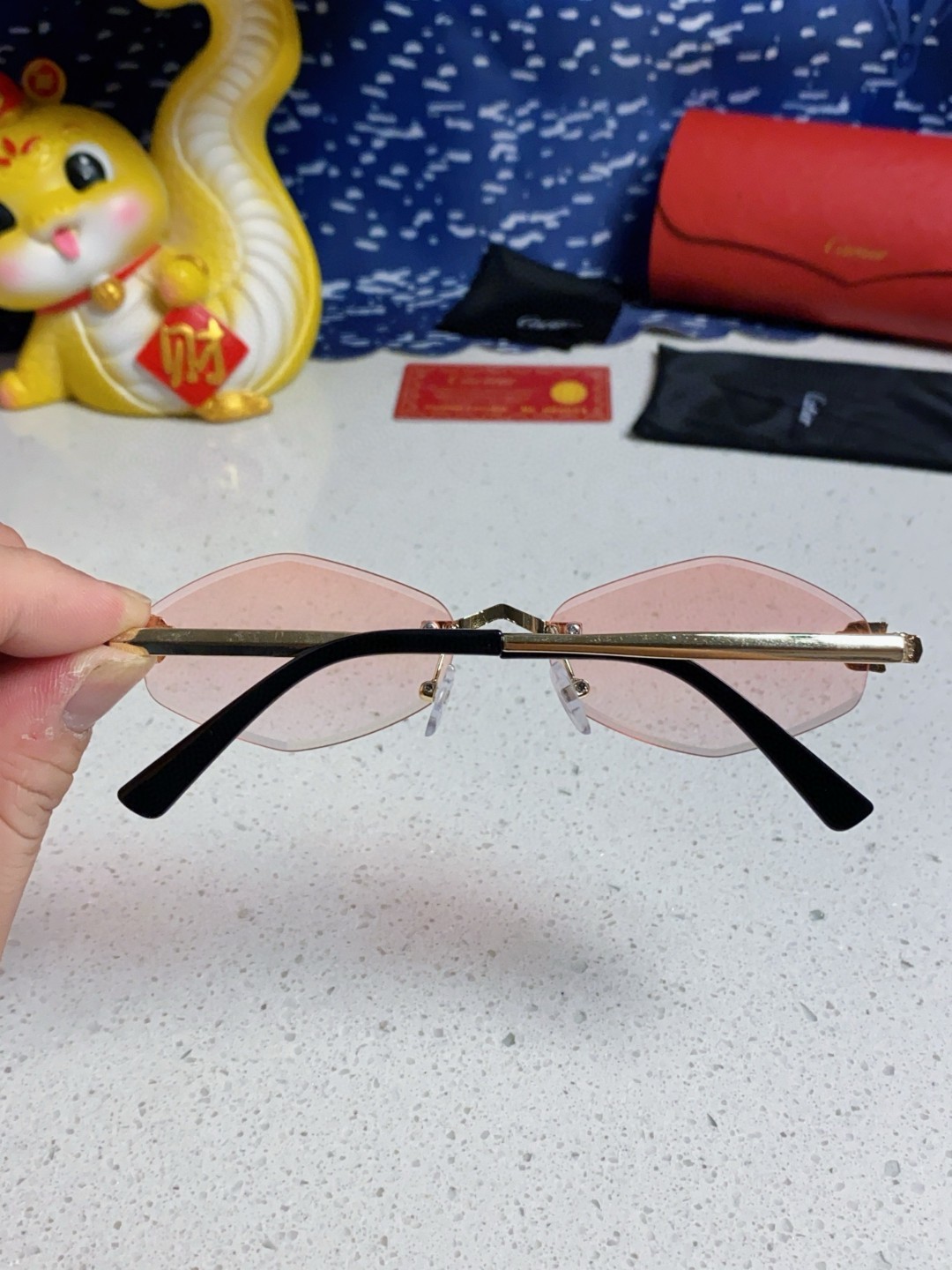 Cartier卡地亚 2025新款时尚复古个性舒适 前卫CT0443S太阳镜 墨镜高质感潮 金属无框豹子