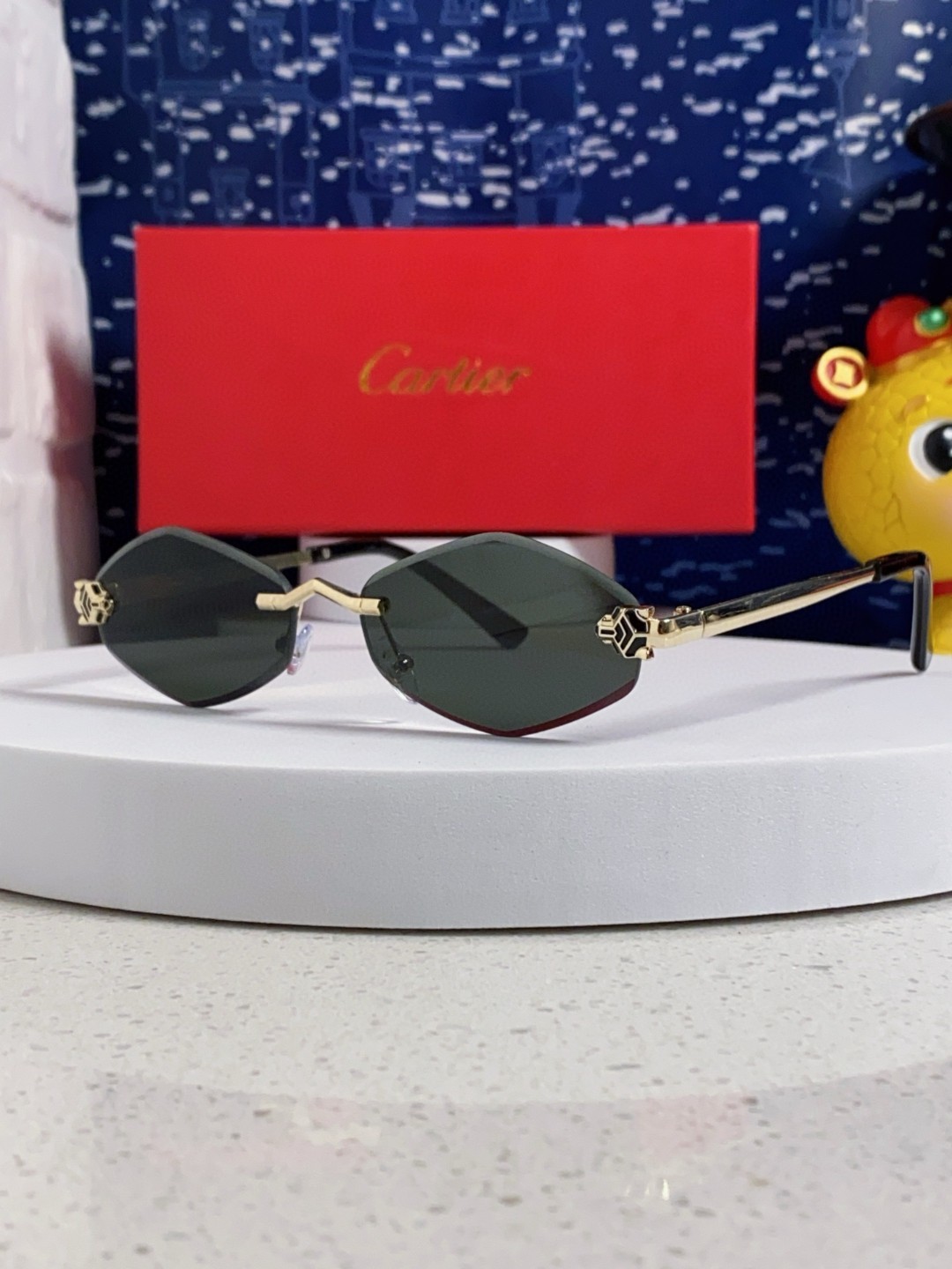 Cartier卡地亚 2025新款时尚复古个性舒适 前卫CT0443S太阳镜 墨镜高质感潮 金属无框豹子