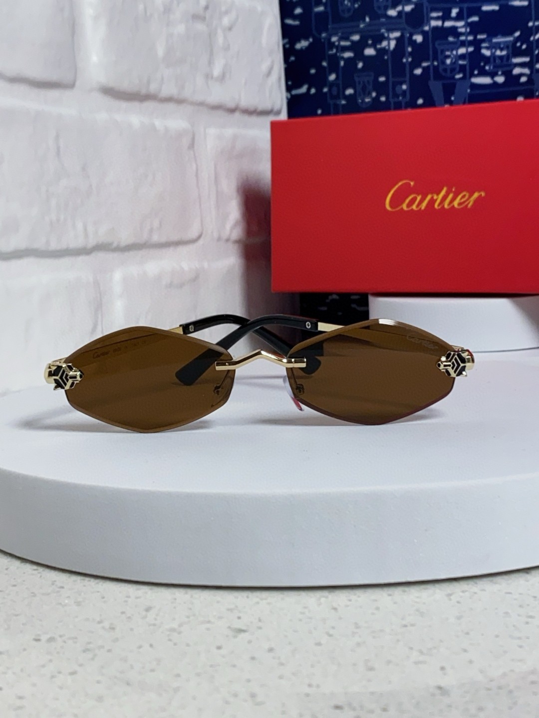 Cartier卡地亚 2025新款时尚复古个性舒适 前卫CT0443S太阳镜 墨镜高质感潮 金属无框豹子
