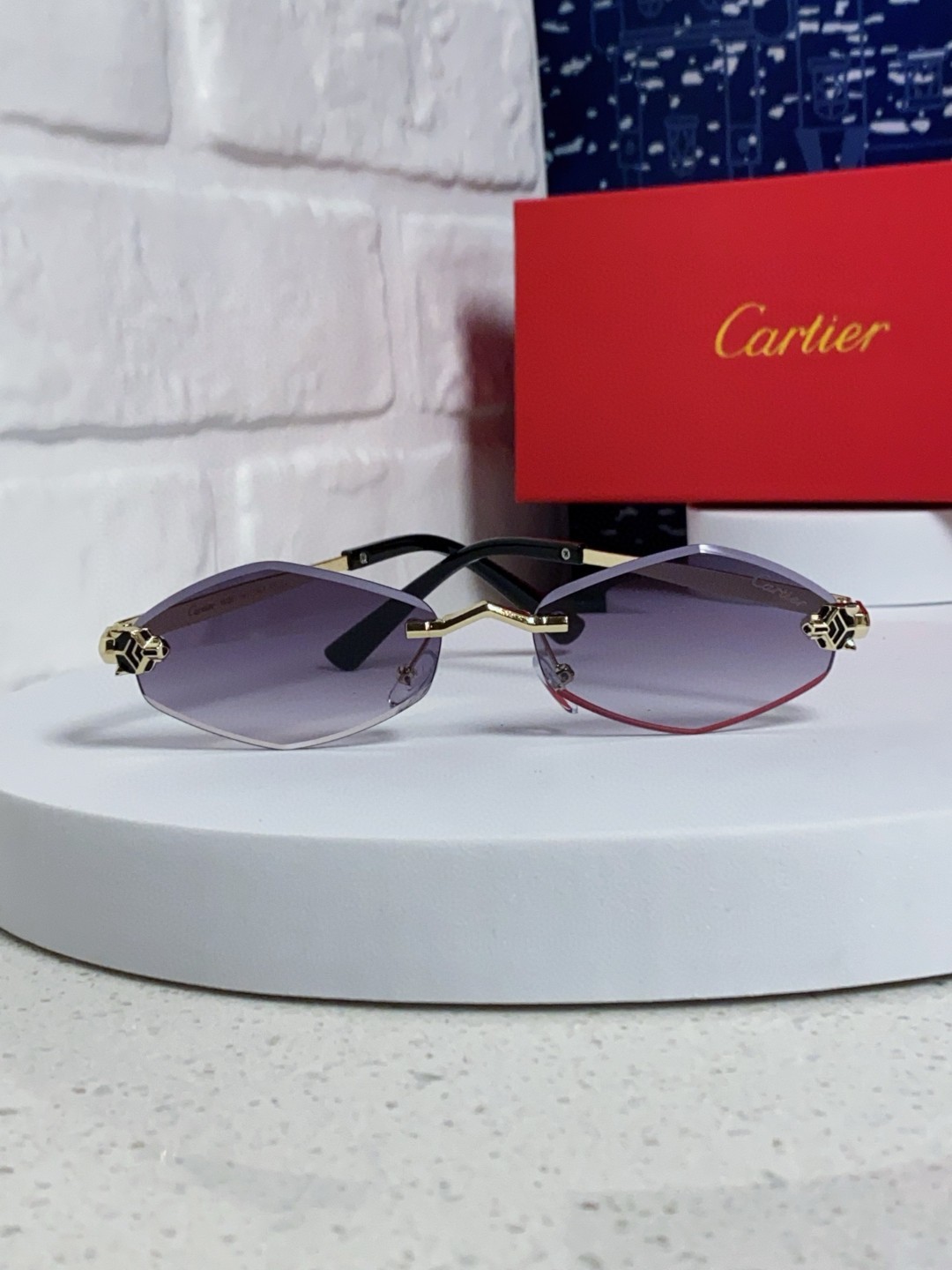 Cartier卡地亚 2025新款时尚复古个性舒适 前卫CT0443S太阳镜 墨镜高质感潮 金属无框豹子