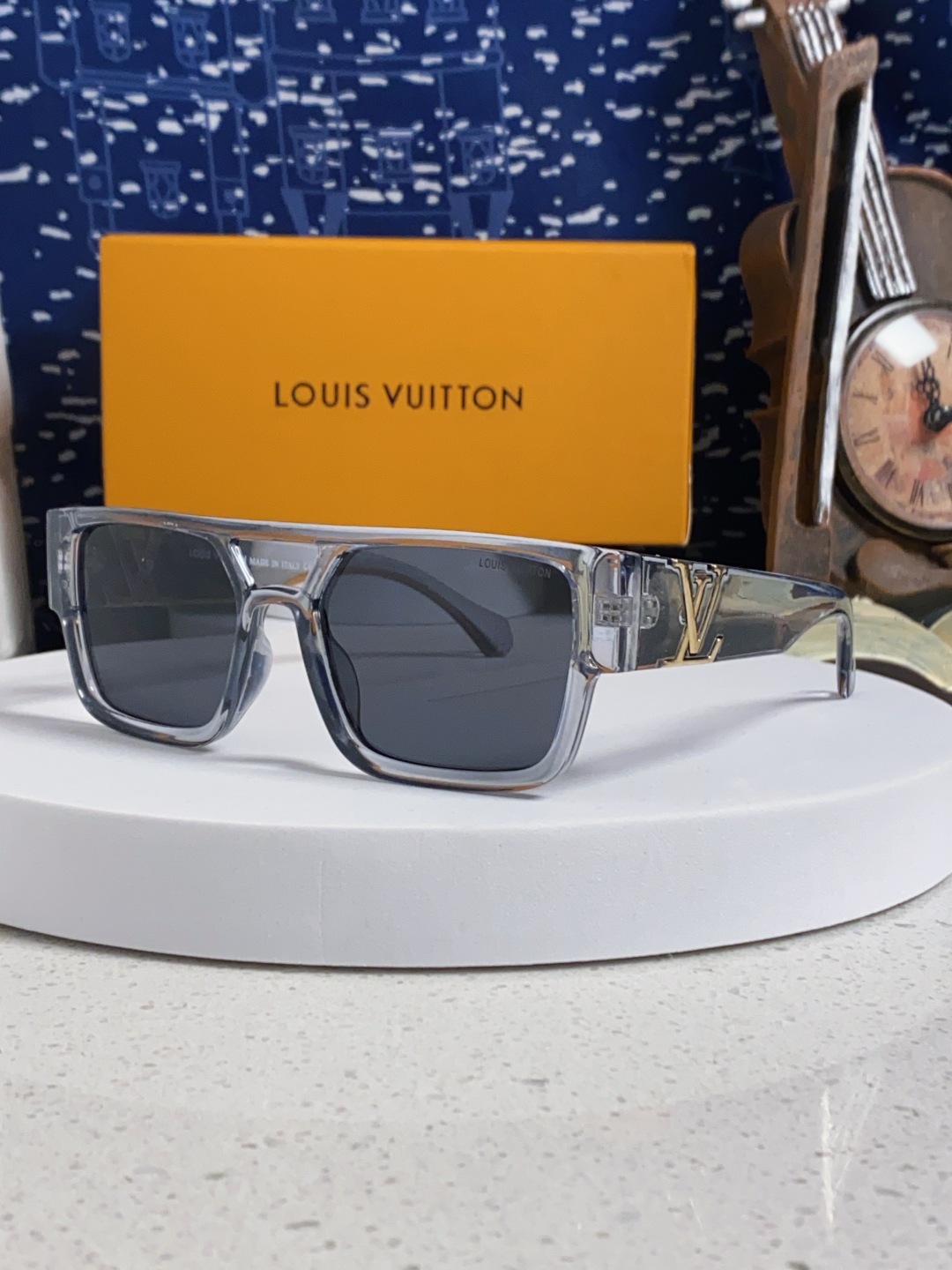 LouisVuitton路易威登 2025款欧美高端女士 方框显瘦休闲太阳眼欧洲站网红旅游防晒墨镜