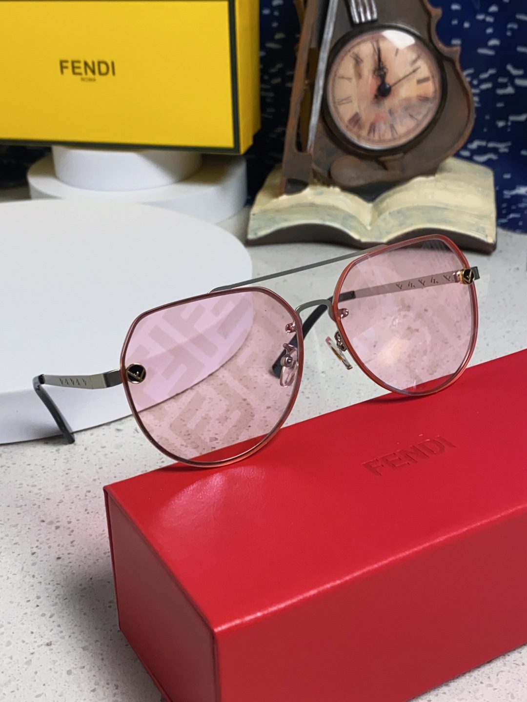 P280 FENDIFINDE, 2025 NEW SUNGLASSES, DOUBLE BEAM PILOTS, UNBOXED OVERLIGHTED LOGO PRINTS, BOTH MALE AND FEMALE - 图片 9
