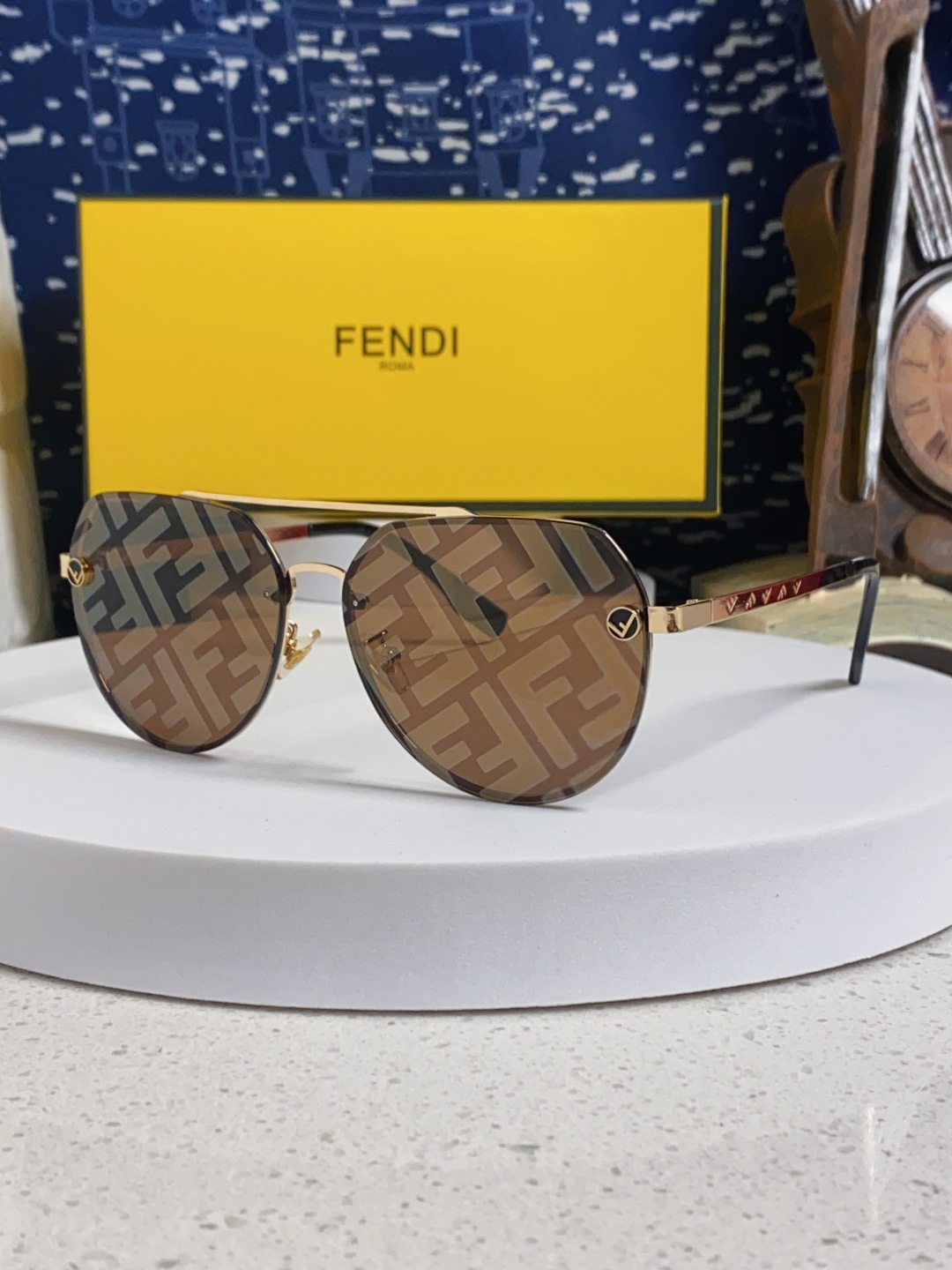 P280 FENDIFINDE, 2025 NEW SUNGLASSES, DOUBLE BEAM PILOTS, UNBOXED OVERLIGHTED LOGO PRINTS, BOTH MALE AND FEMALE - 图片 1