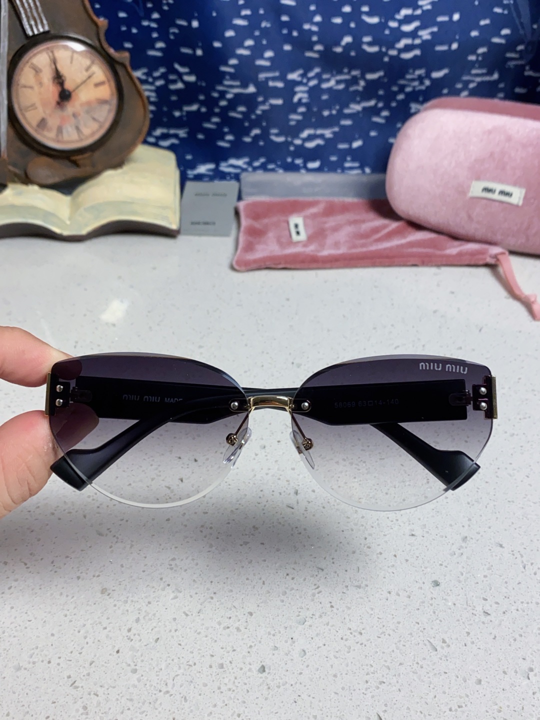 MiuMiu谬谬 2025新款无框墨镜女复古圆形修脸遮阳女士太阳镜网红街拍潮流开车眼镜