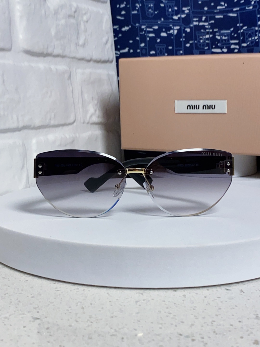 MiuMiu谬谬 2025新款无框墨镜女复古圆形修脸遮阳女士太阳镜网红街拍潮流开车眼镜