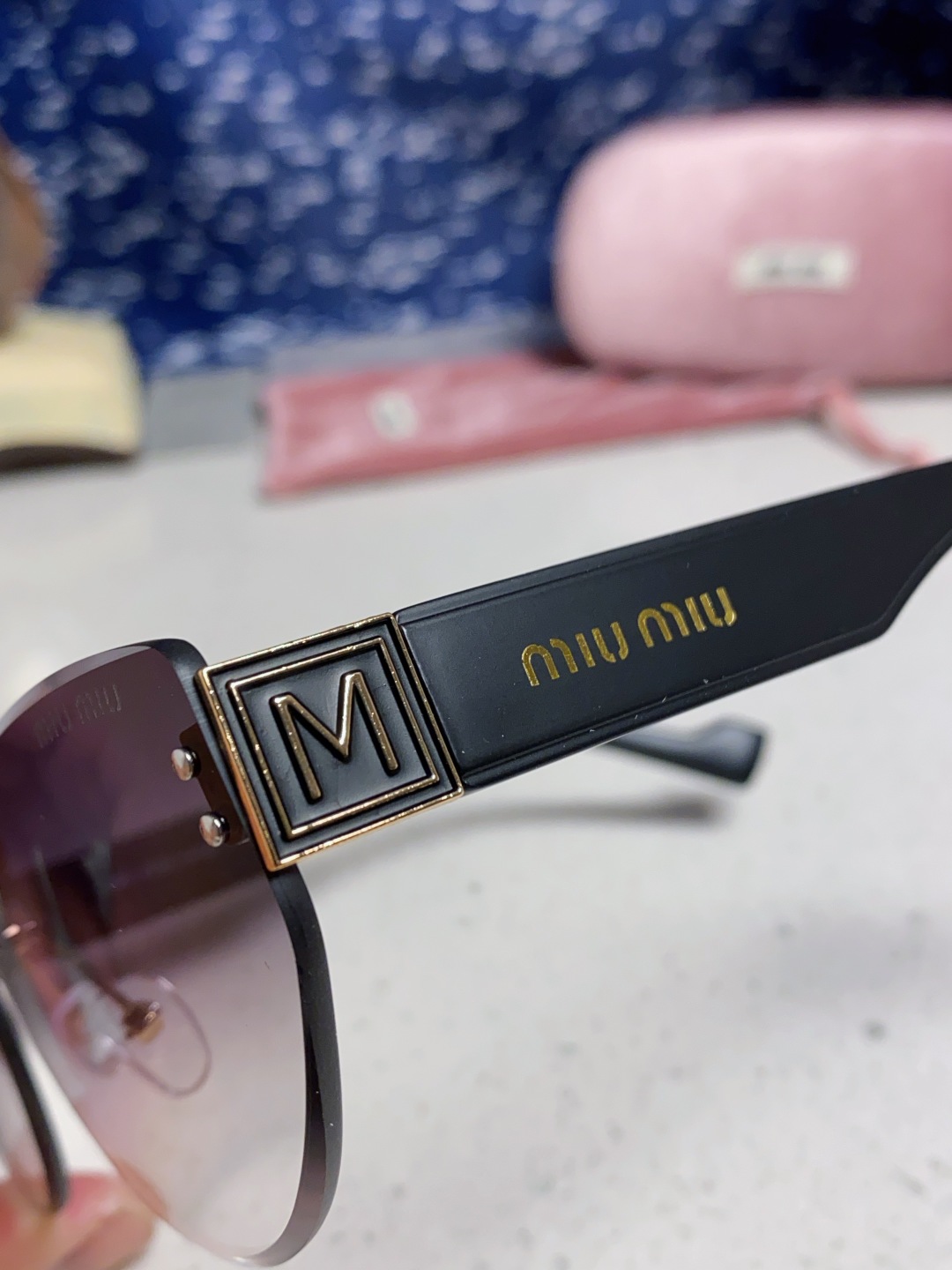 MiuMiu谬谬 2025新款无框墨镜女复古圆形修脸遮阳女士太阳镜网红街拍潮流开车眼镜