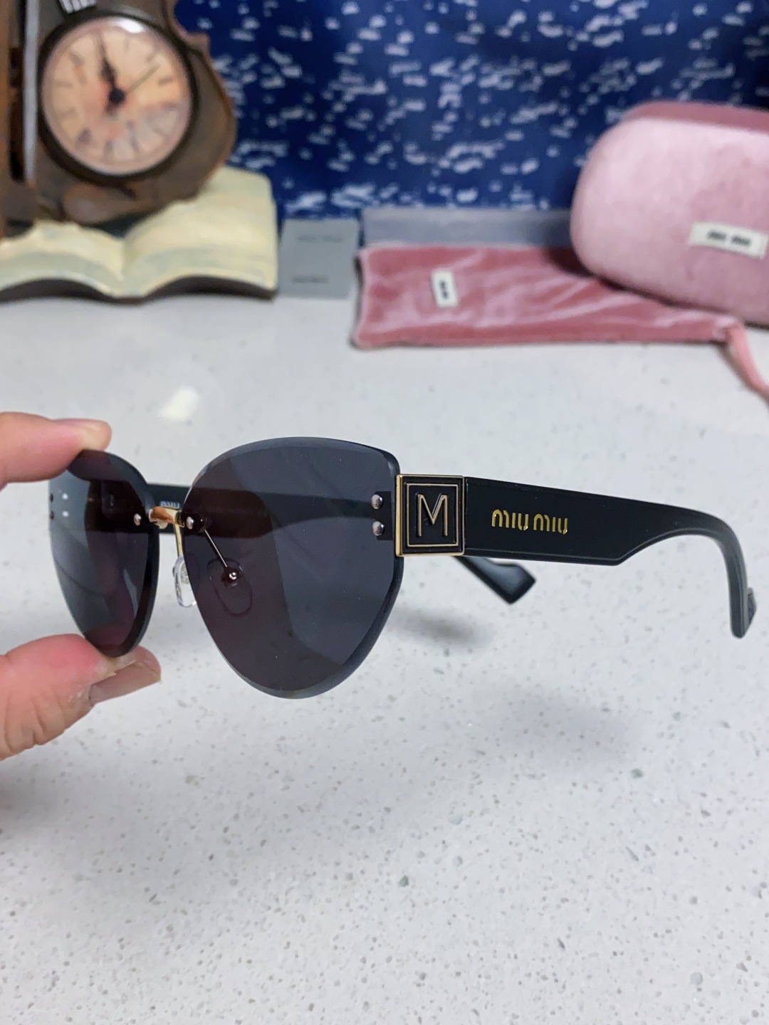 MiuMiu谬谬 2025新款无框墨镜女复古圆形修脸遮阳女士太阳镜网红街拍潮流开车眼镜