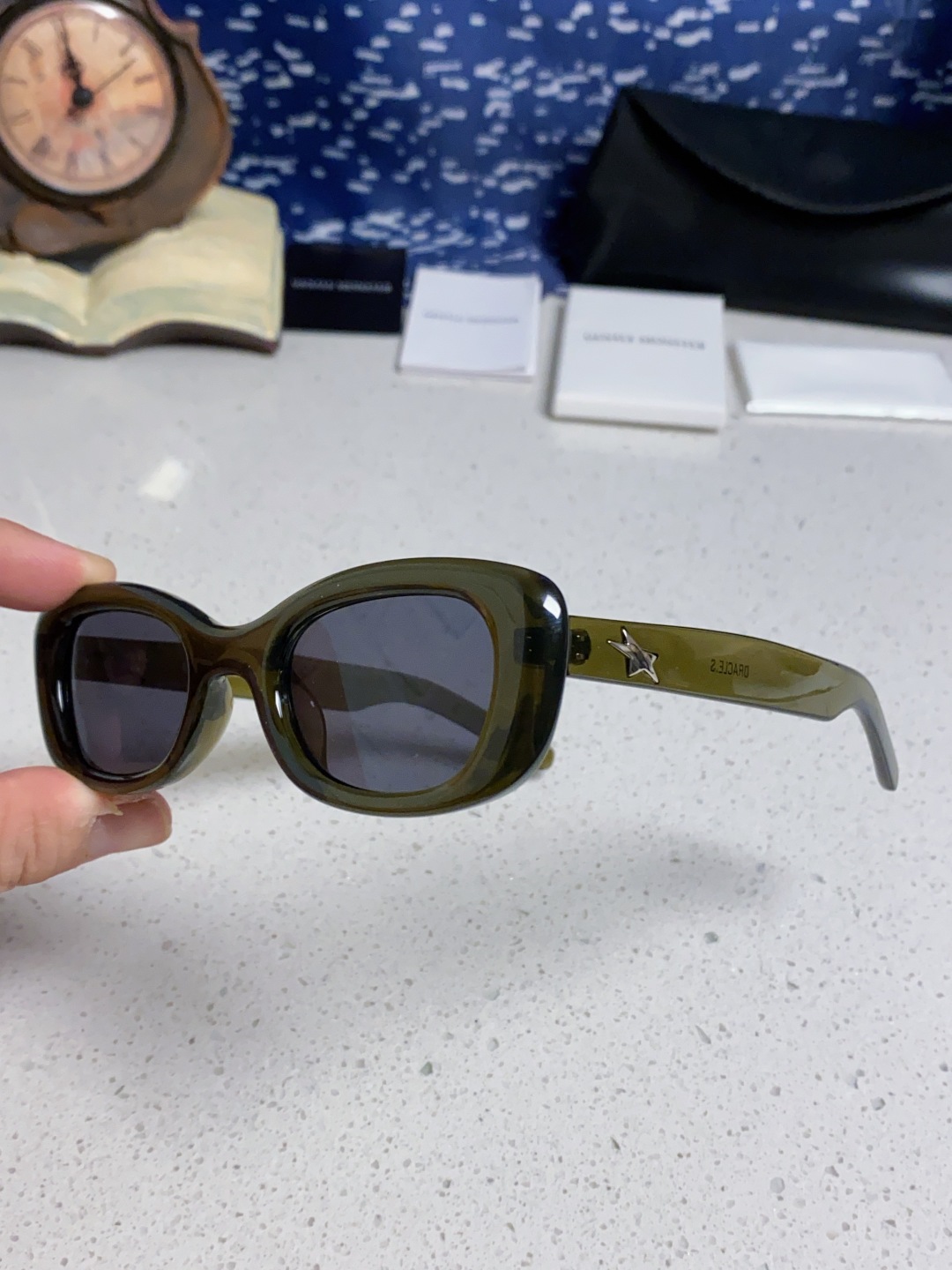 Gentle Moster(GM) gm新款多巴胺椭圆小脸猫眼防晒太阳眼镜高级感女士墨镜 星星图案点缀 