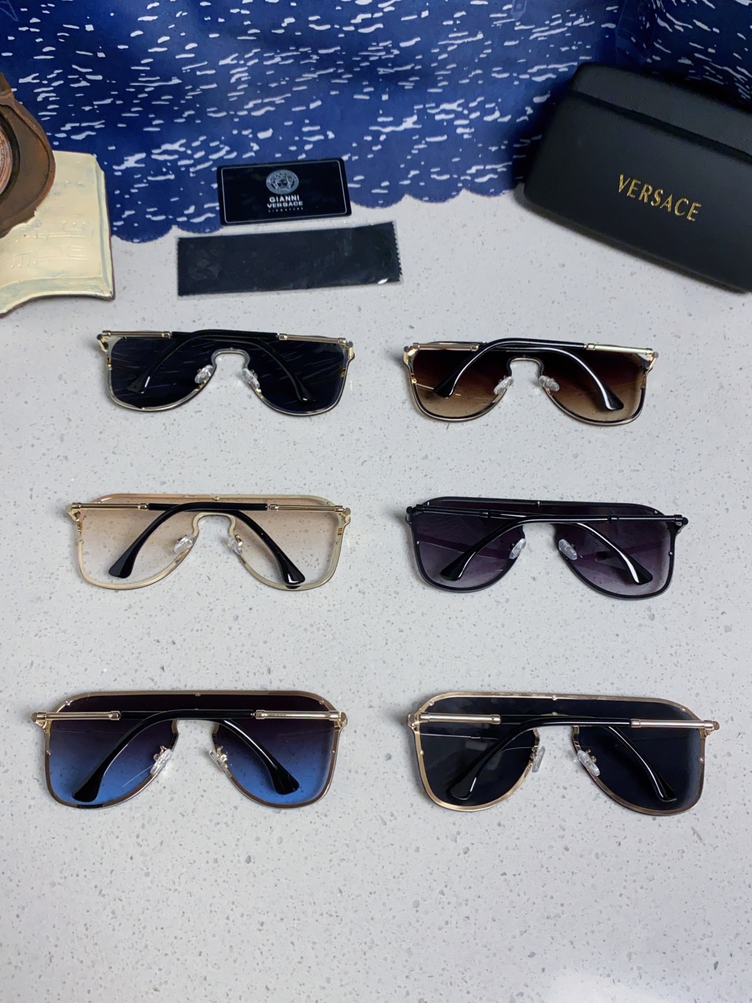 Versace范思哲 经典欧美时尚大框连体百搭太阳镜 简约一片式墨镜金属防晒墨镜显脸小男女通用