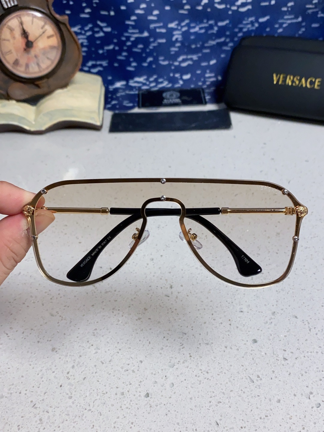 Versace范思哲 经典欧美时尚大框连体百搭太阳镜 简约一片式墨镜金属防晒墨镜显脸小男女通用