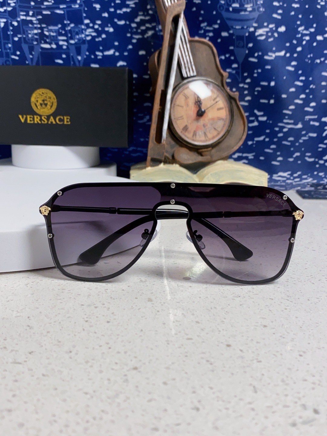 Versace范思哲 经典欧美时尚大框连体百搭太阳镜 简约一片式墨镜金属防晒墨镜显脸小男女通用