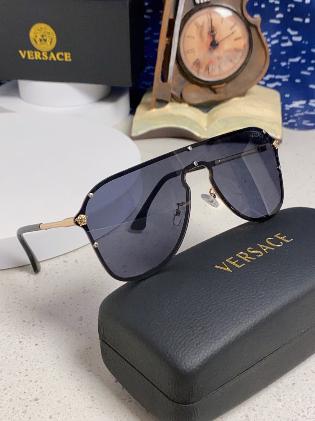 Versace范思哲 经典欧美时尚大框连体百搭太阳镜 简约一片式墨镜金属防晒墨镜显脸小男女通用