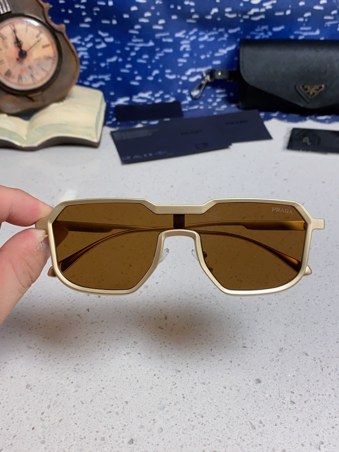 Prada普拉达 2025新款复古男士金属赛博朋克墨镜炫酷个性连体太阳镜