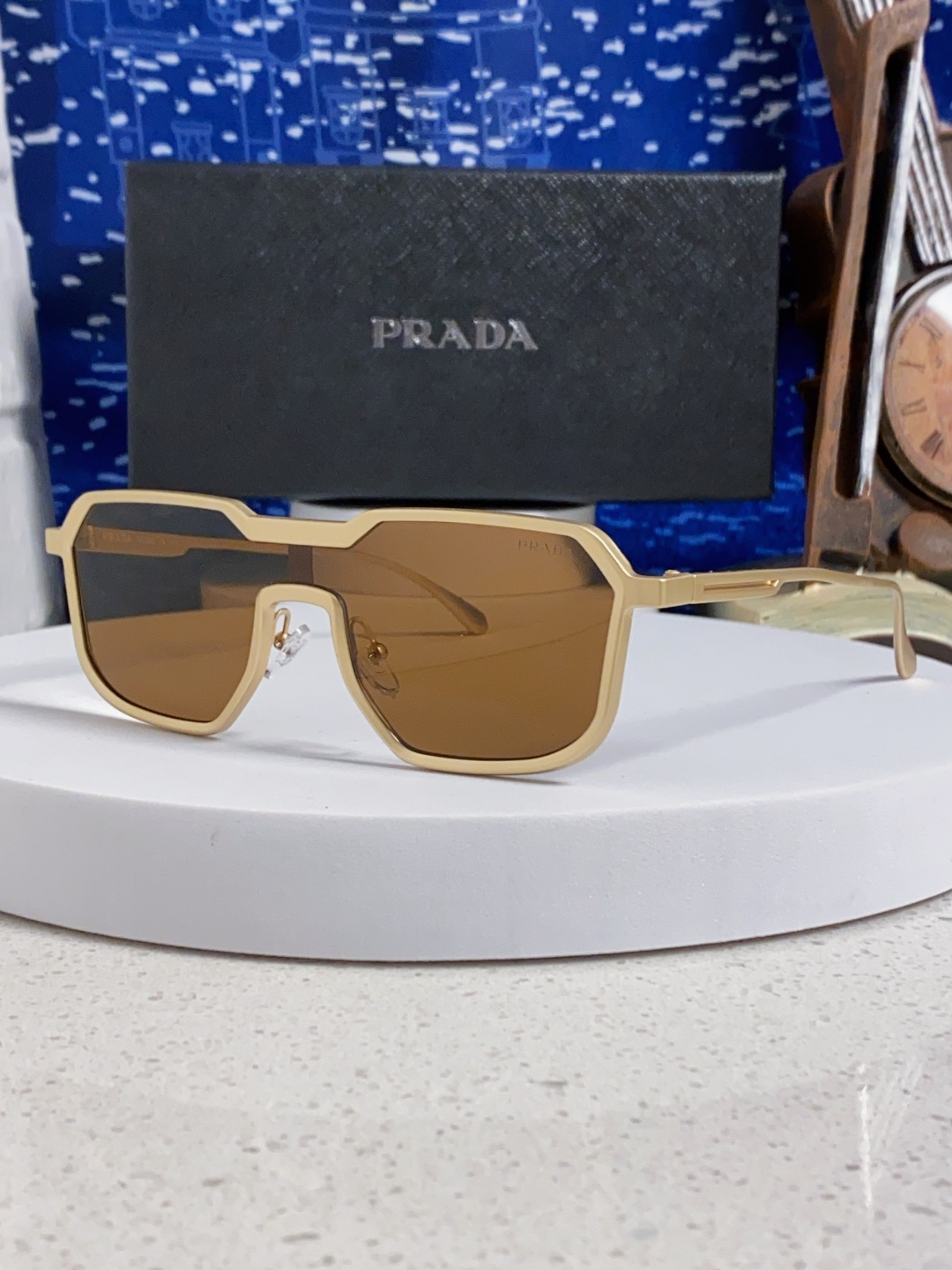 Prada普拉达 2025新款复古男士金属赛博朋克墨镜炫酷个性连体太阳镜