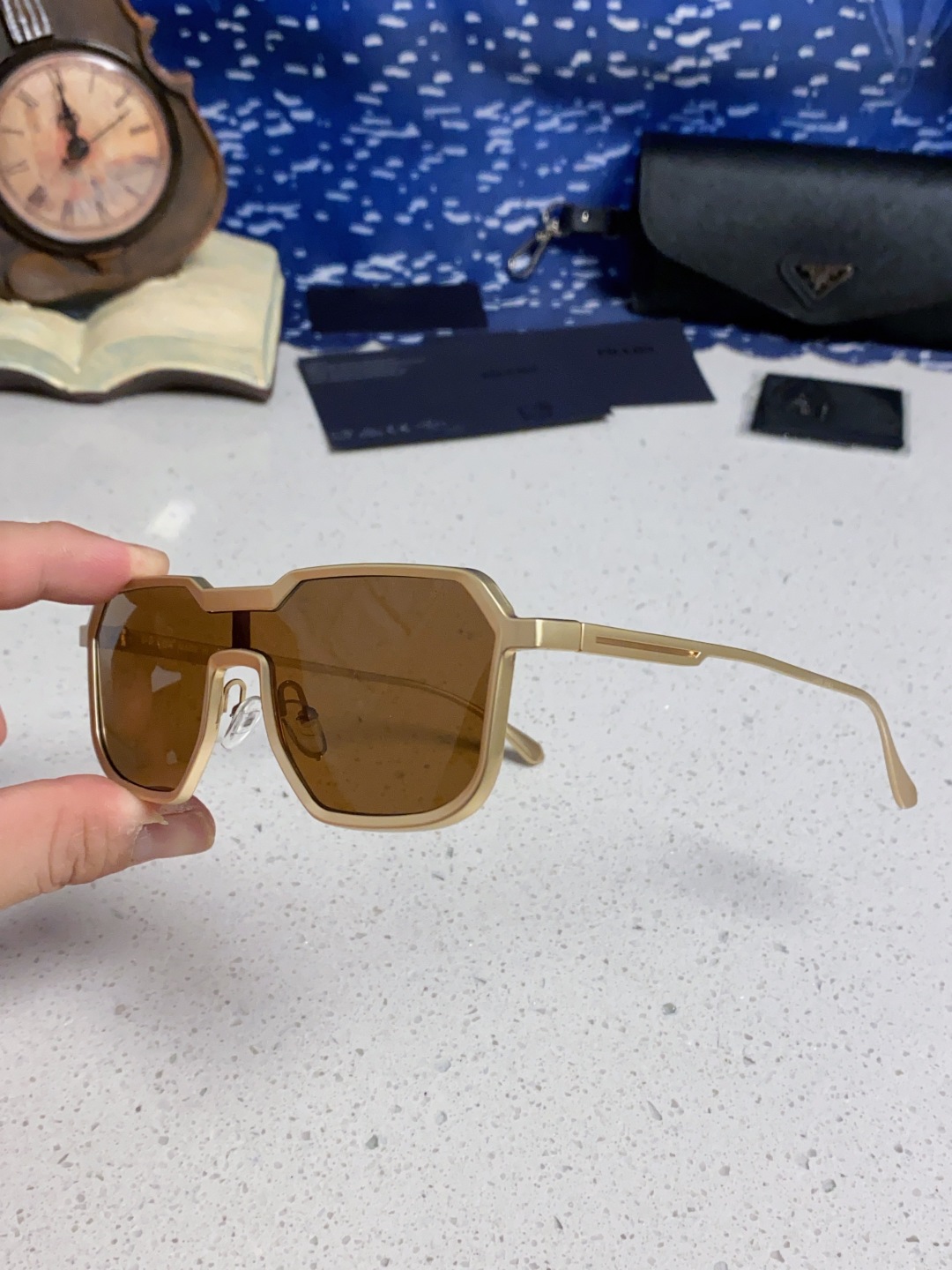 Prada普拉达 2025新款复古男士金属赛博朋克墨镜炫酷个性连体太阳镜