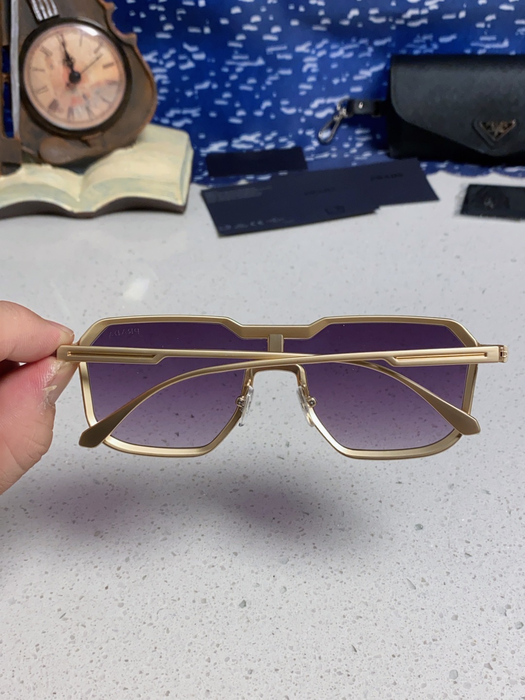 Prada普拉达 2025新款复古男士金属赛博朋克墨镜炫酷个性连体太阳镜