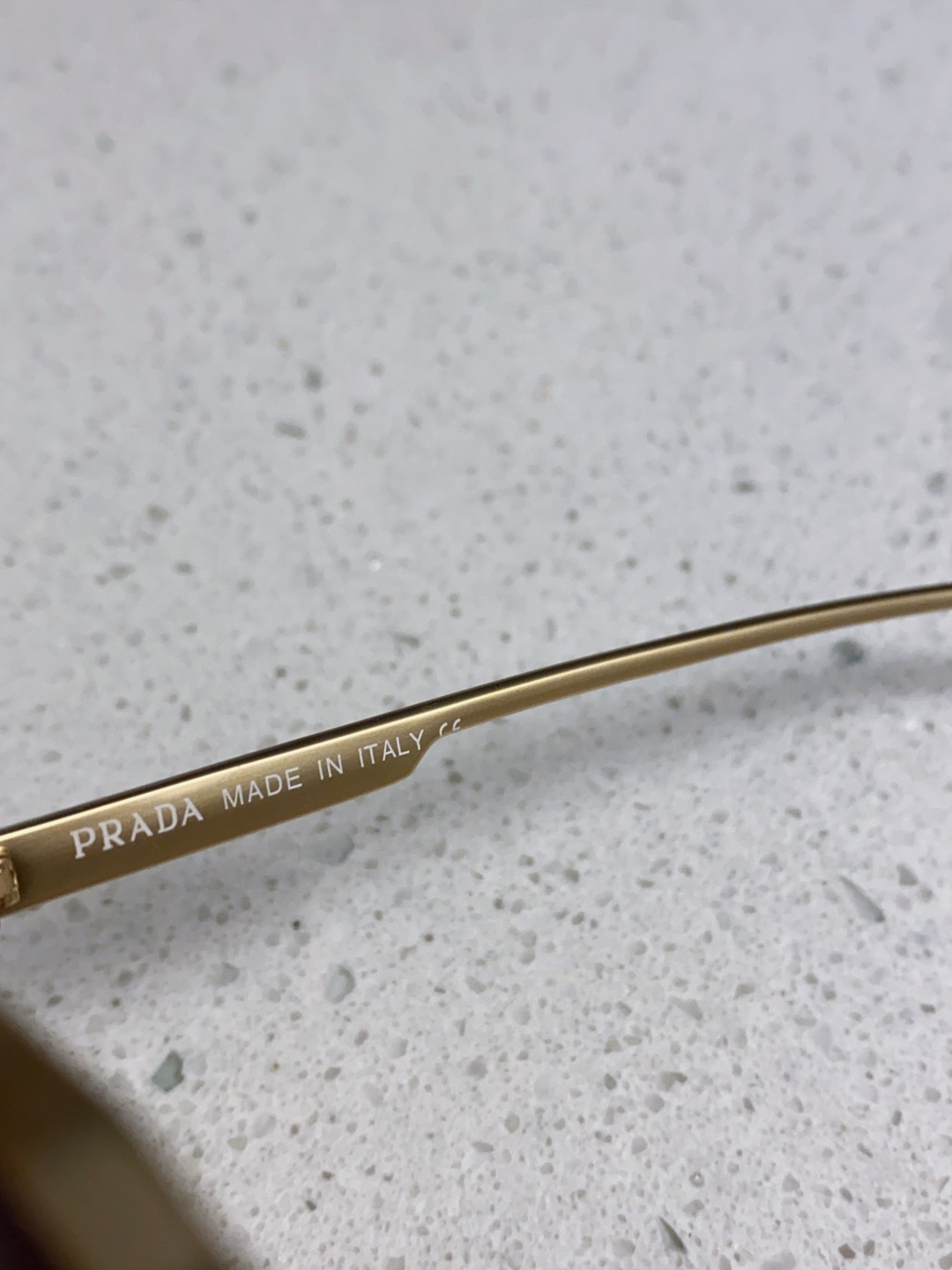 Prada普拉达 2025新款复古男士金属赛博朋克墨镜炫酷个性连体太阳镜