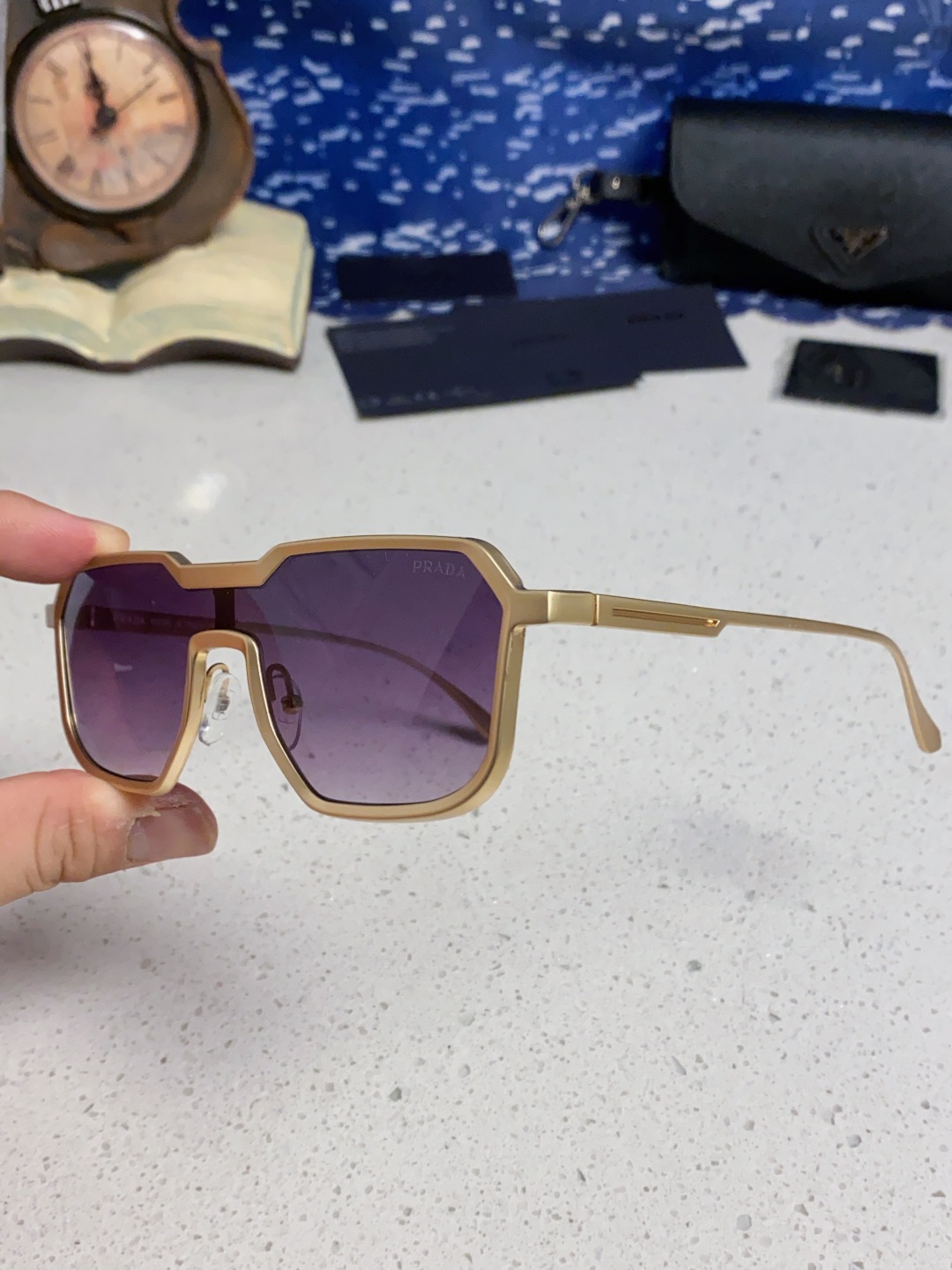 Prada普拉达 2025新款复古男士金属赛博朋克墨镜炫酷个性连体太阳镜