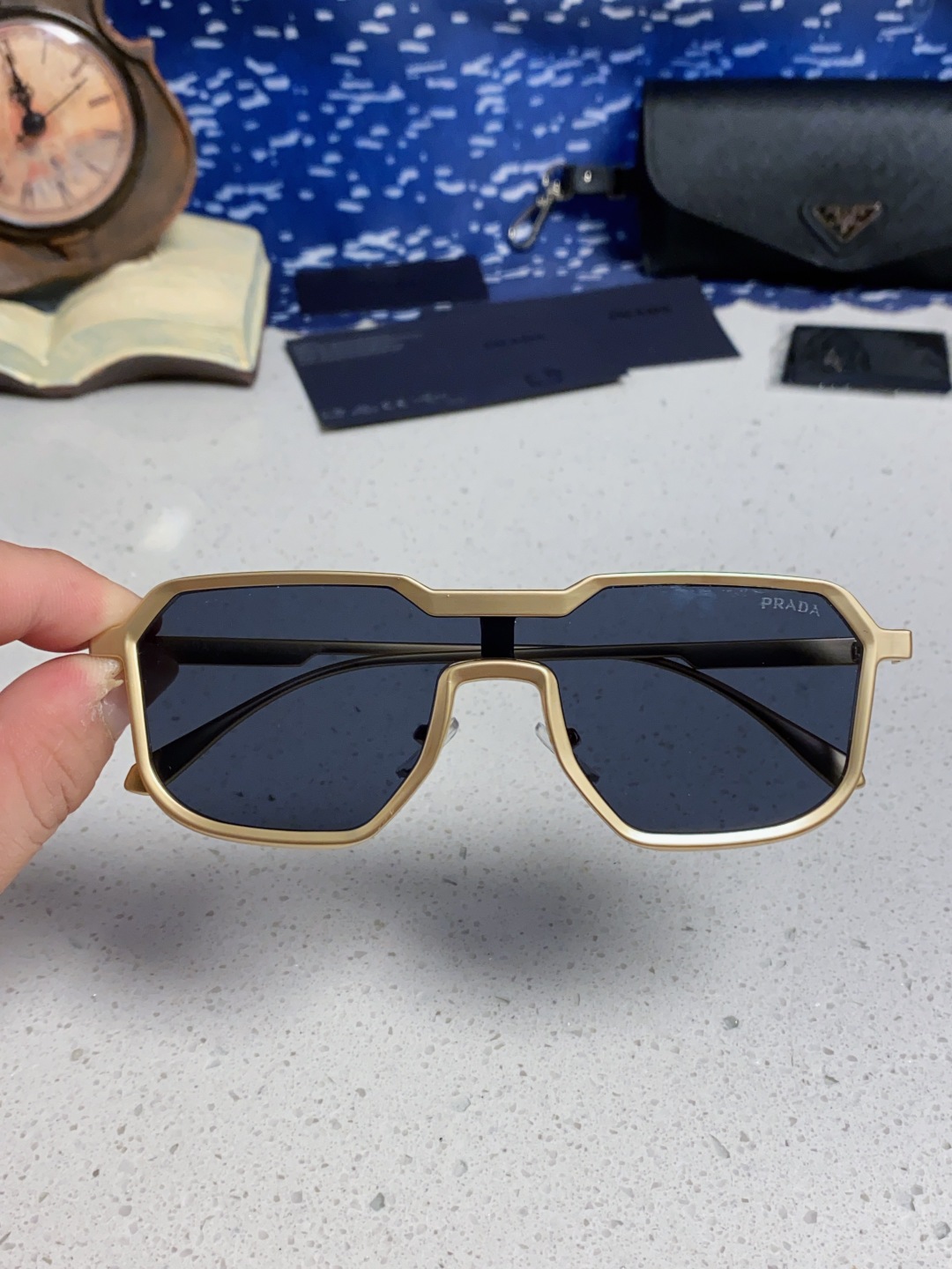 Prada普拉达 2025新款复古男士金属赛博朋克墨镜炫酷个性连体太阳镜