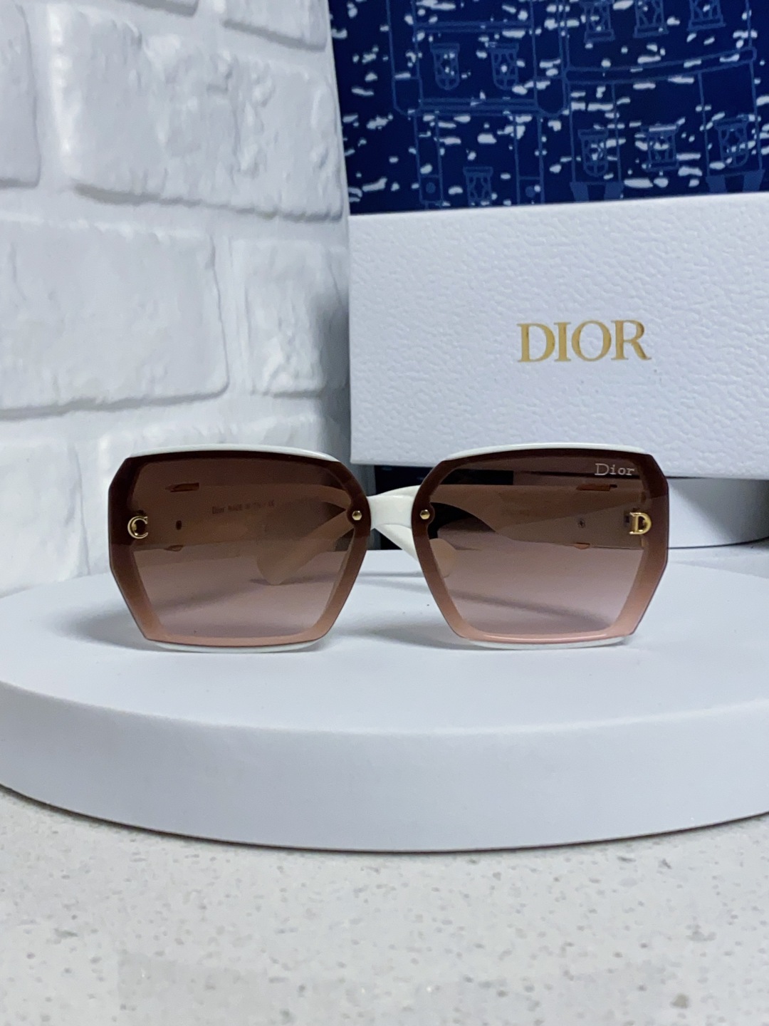 Dior迪奥 2025新款方形大框金属字母墨镜欧美时尚潮流个性网红女士太阳镜