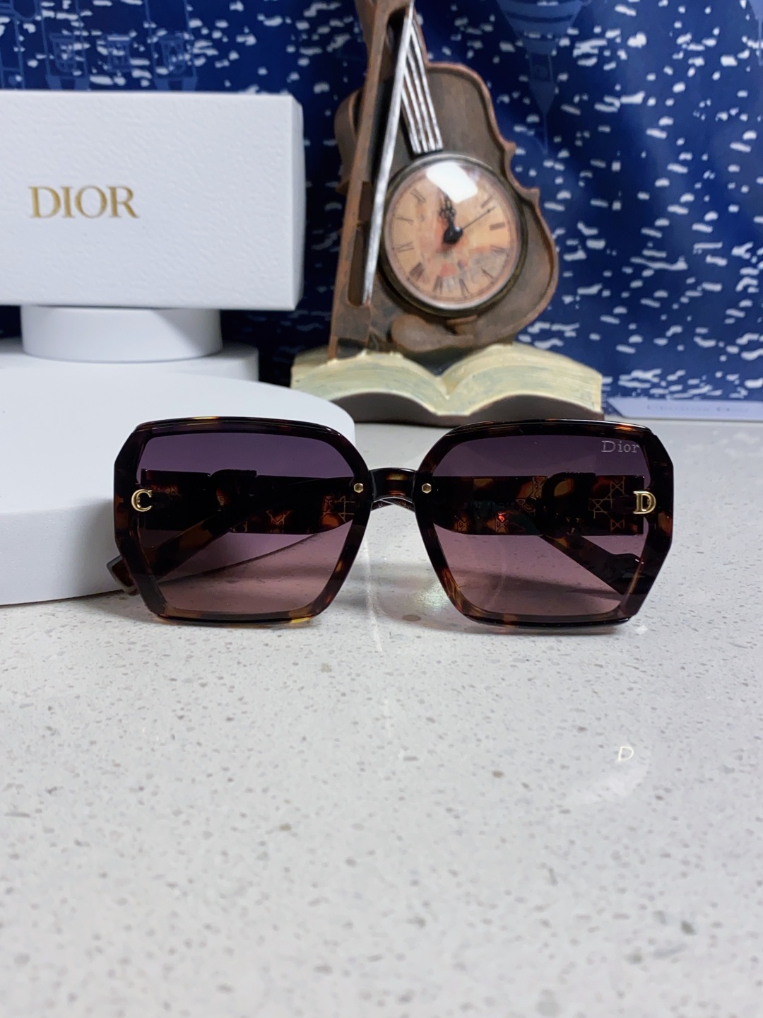 Dior迪奥 2025新款方形大框金属字母墨镜欧美时尚潮流个性网红女士太阳镜