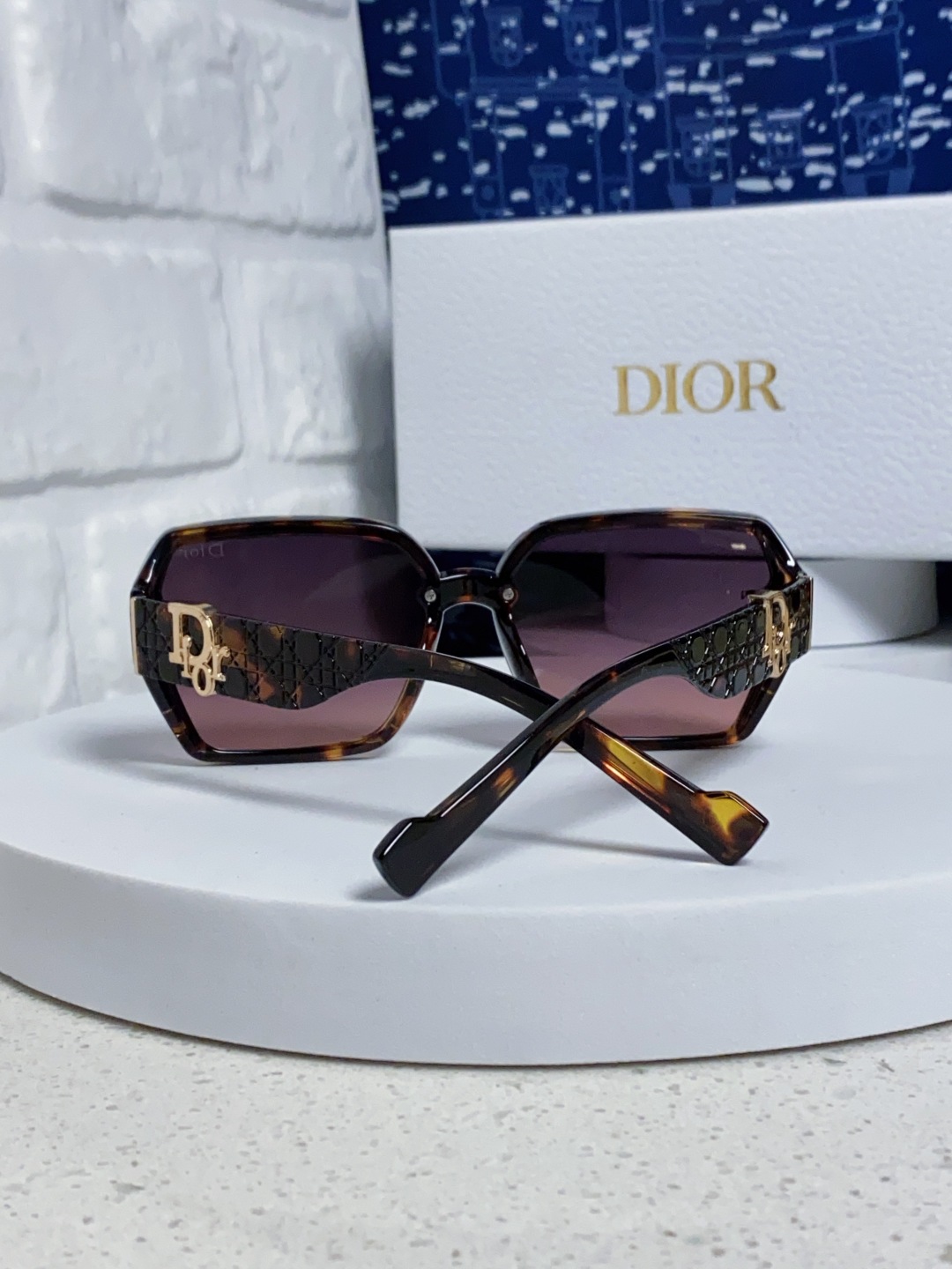 Dior迪奥 2025新款方形大框金属字母墨镜欧美时尚潮流个性网红女士太阳镜