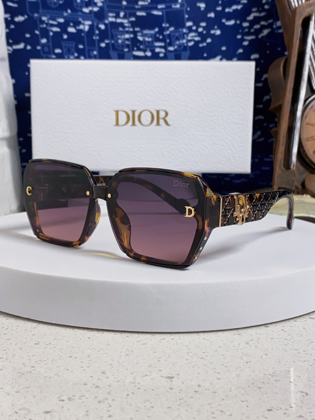 Dior迪奥 2025新款方形大框金属字母墨镜欧美时尚潮流个性网红女士太阳镜