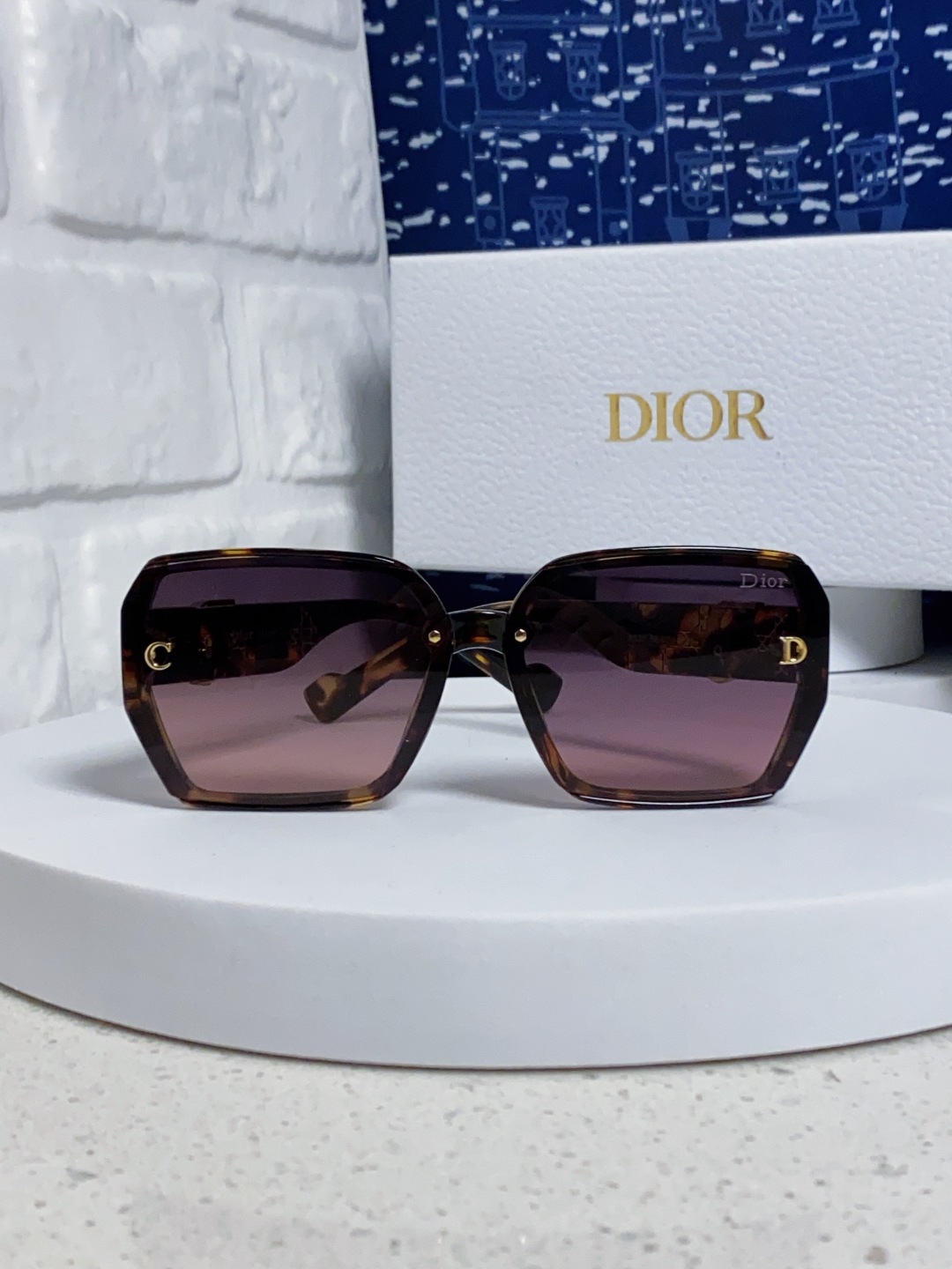 Dior迪奥 2025新款方形大框金属字母墨镜欧美时尚潮流个性网红女士太阳镜