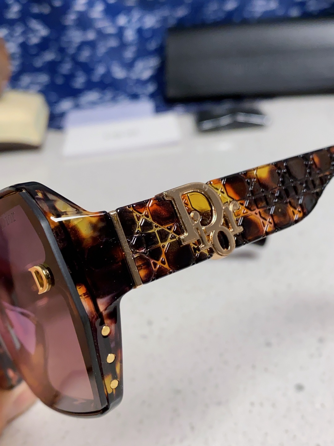 Dior迪奥 2025新款方形大框金属字母墨镜欧美时尚潮流个性网红女士太阳镜