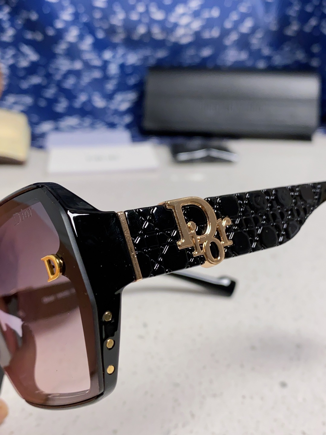 Dior迪奥 2025新款方形大框金属字母墨镜欧美时尚潮流个性网红女士太阳镜